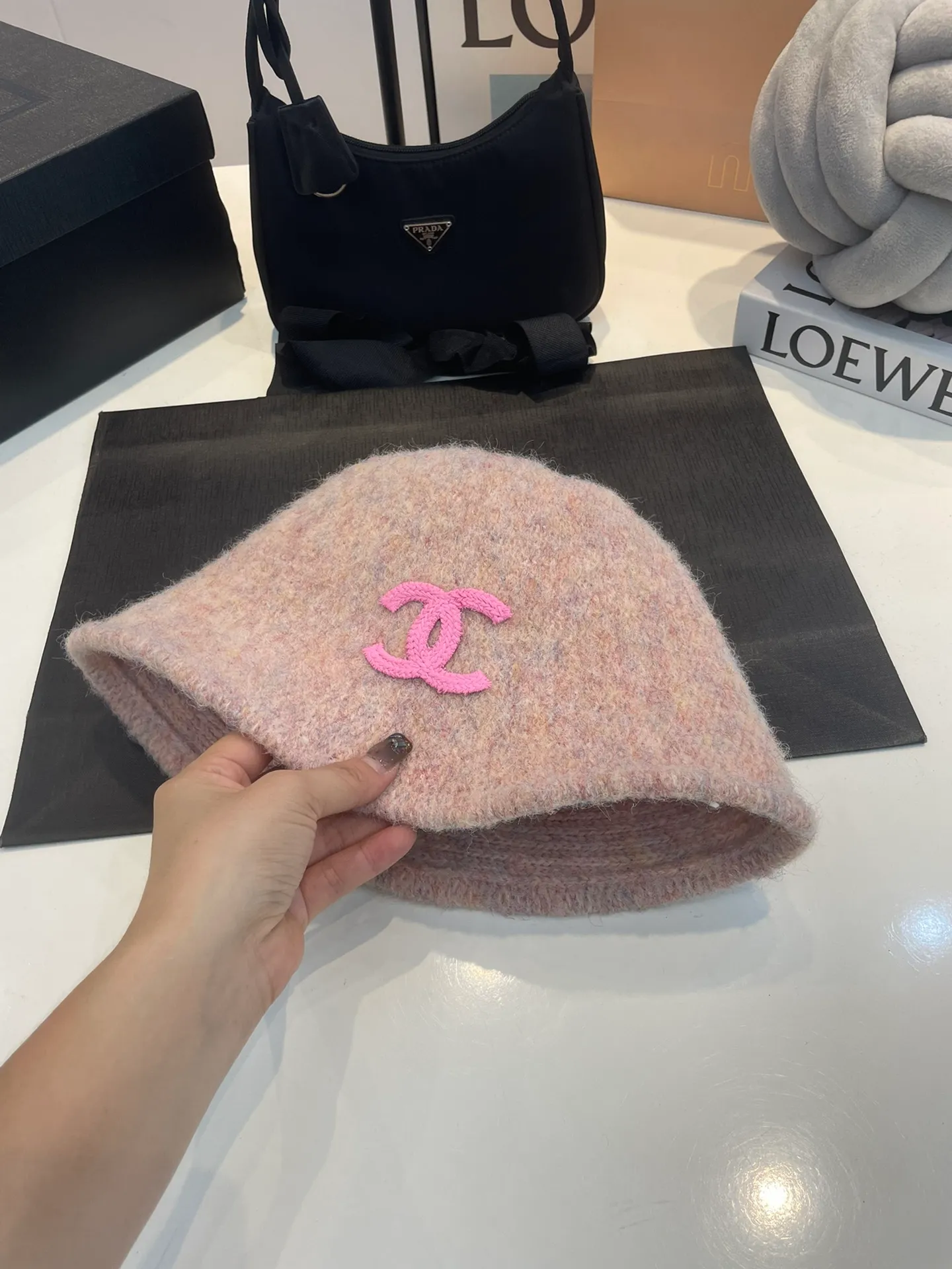 P60 CHANEL Chanel 2023 new autumn and winter plush knitted bucket hat fisherman hat, a must-have for going out and easy to match, hurry up and get it