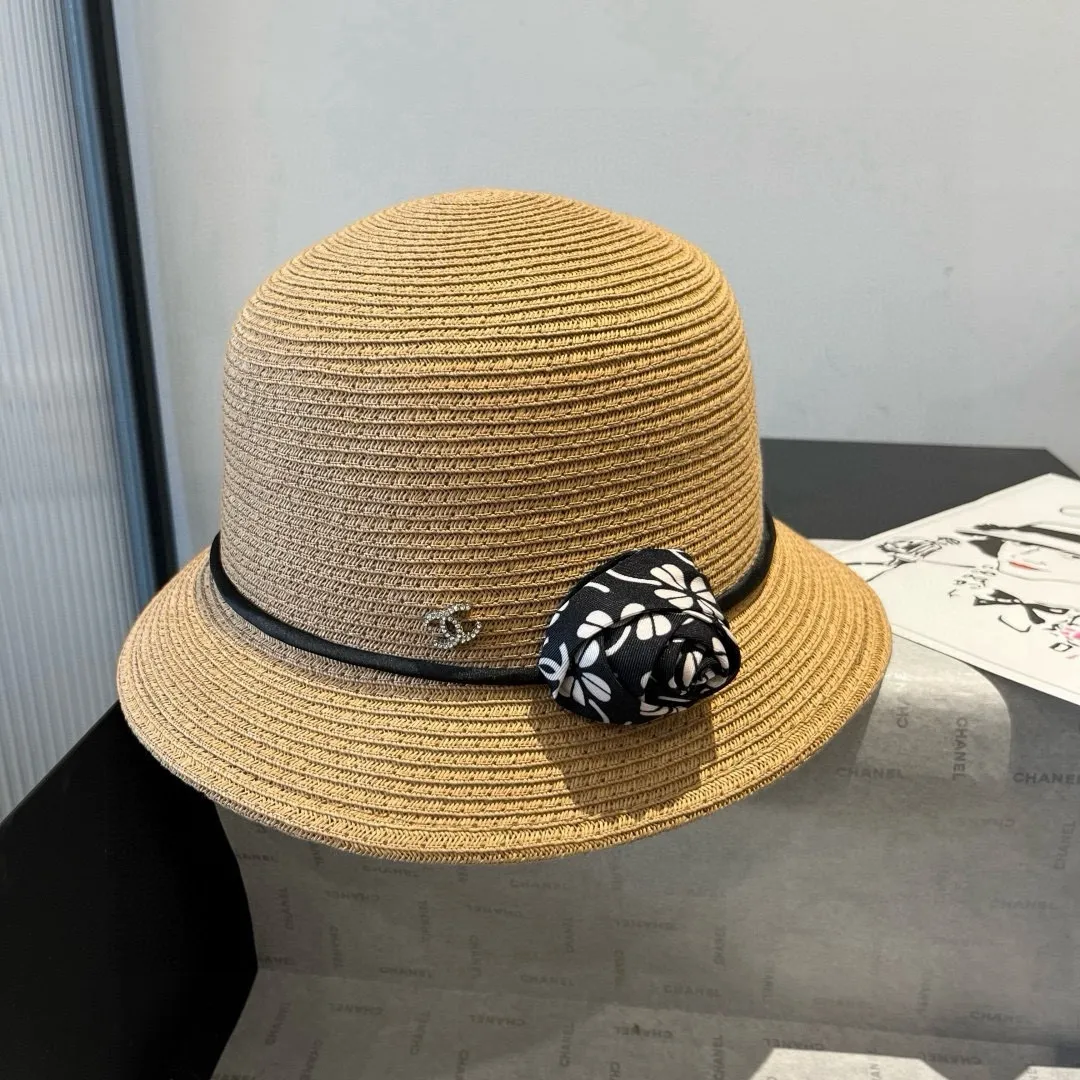 💰140¥ Chanel new top hat, original small basin hat, straw hat, head circumference 57cm