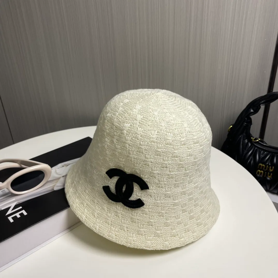 P50 with dust bag [Chanel Chanel] 2024 autumn and winter new style small fragrance bucket hat bucket hat ~ simple and elegant, popular online style