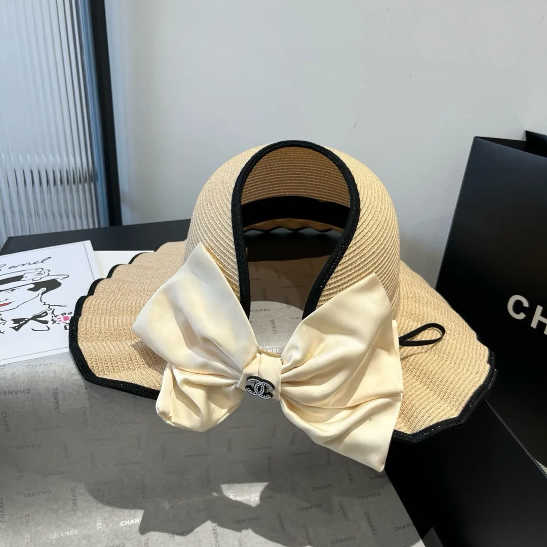 💰160¥ Chanel wavy edge empty top straw hat, head circumference 57cm