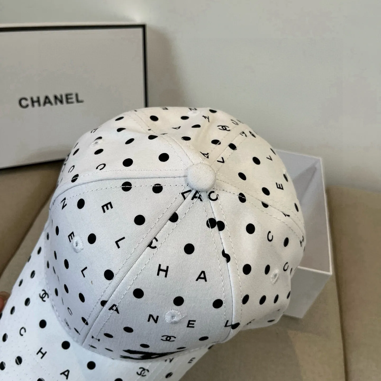 P70 CHANEL Chanel 2025 new small fragrance style big-name baseball cap, counter classic style, unisex, head circumference 57, four colors available