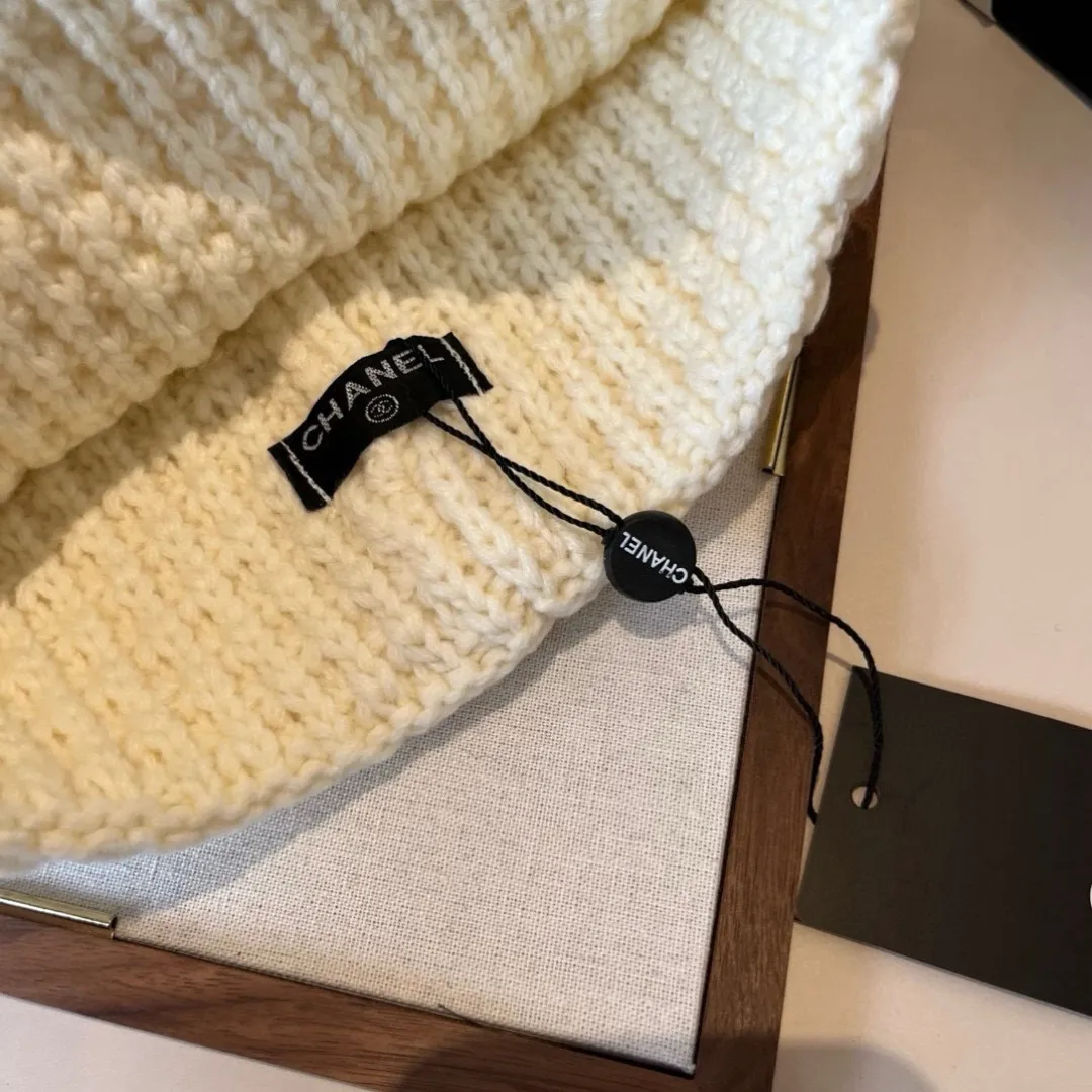 💰70¥ Chanel knitted beanie