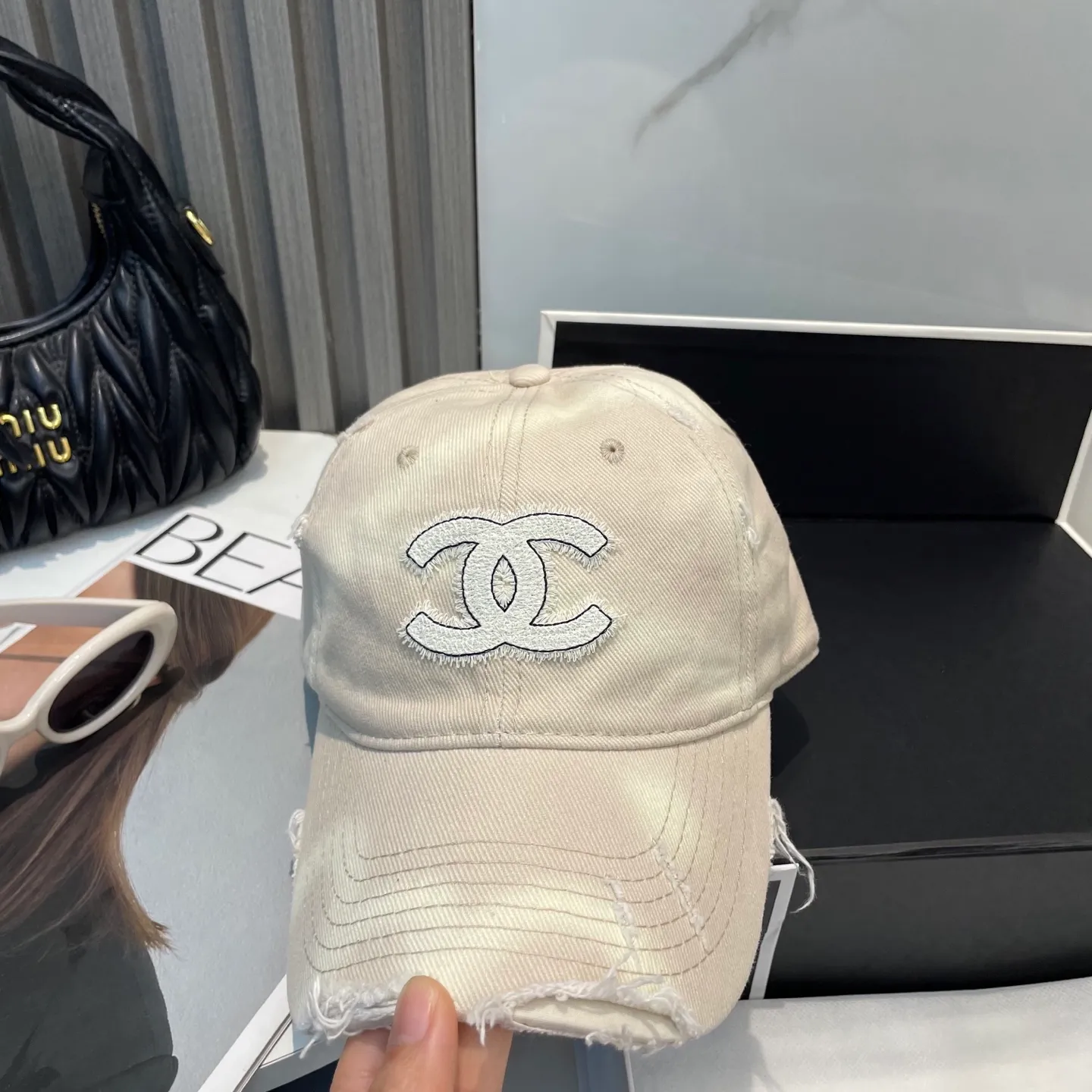 P80 CHANEL [Chanel] New simple logo baseball cap, new model shipped, big brand style is super easy to match, hurry up and get it!