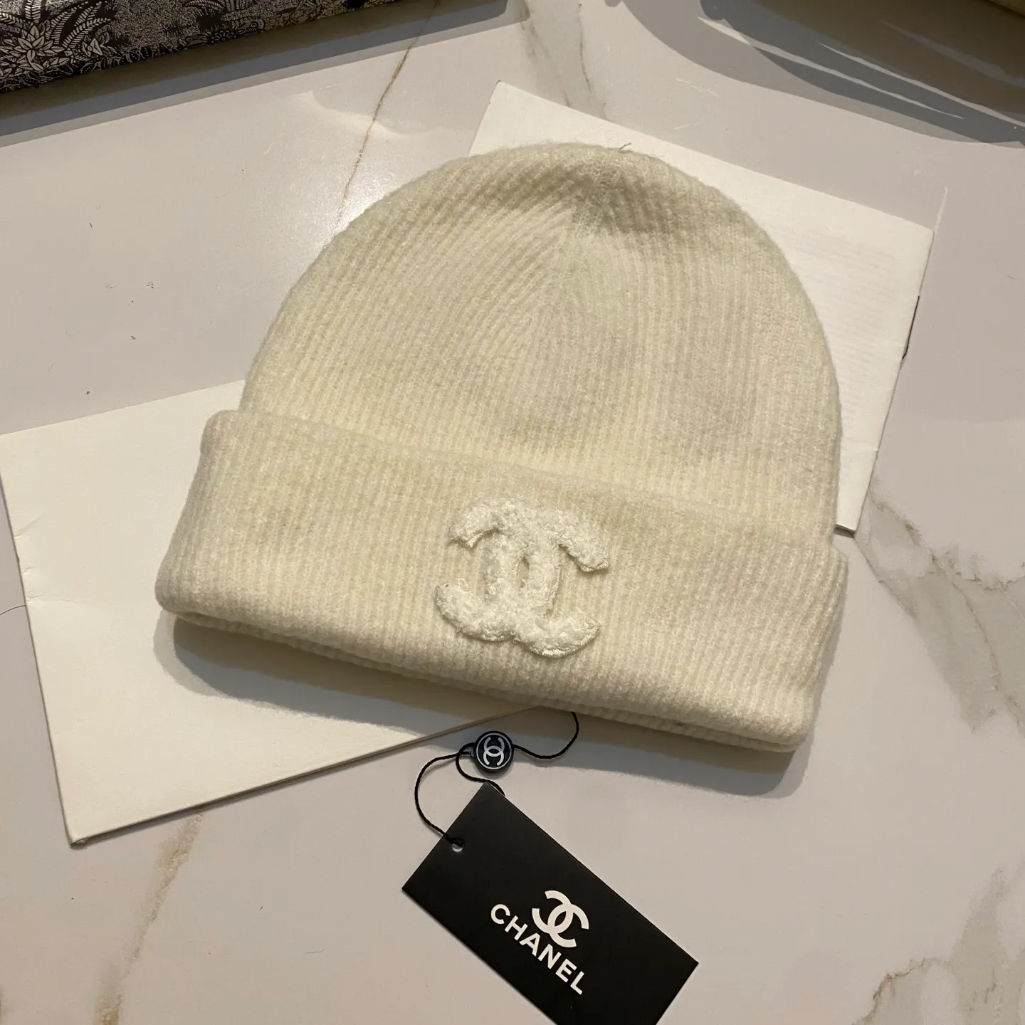 Chanel Chanel fine cashmere knitted hat