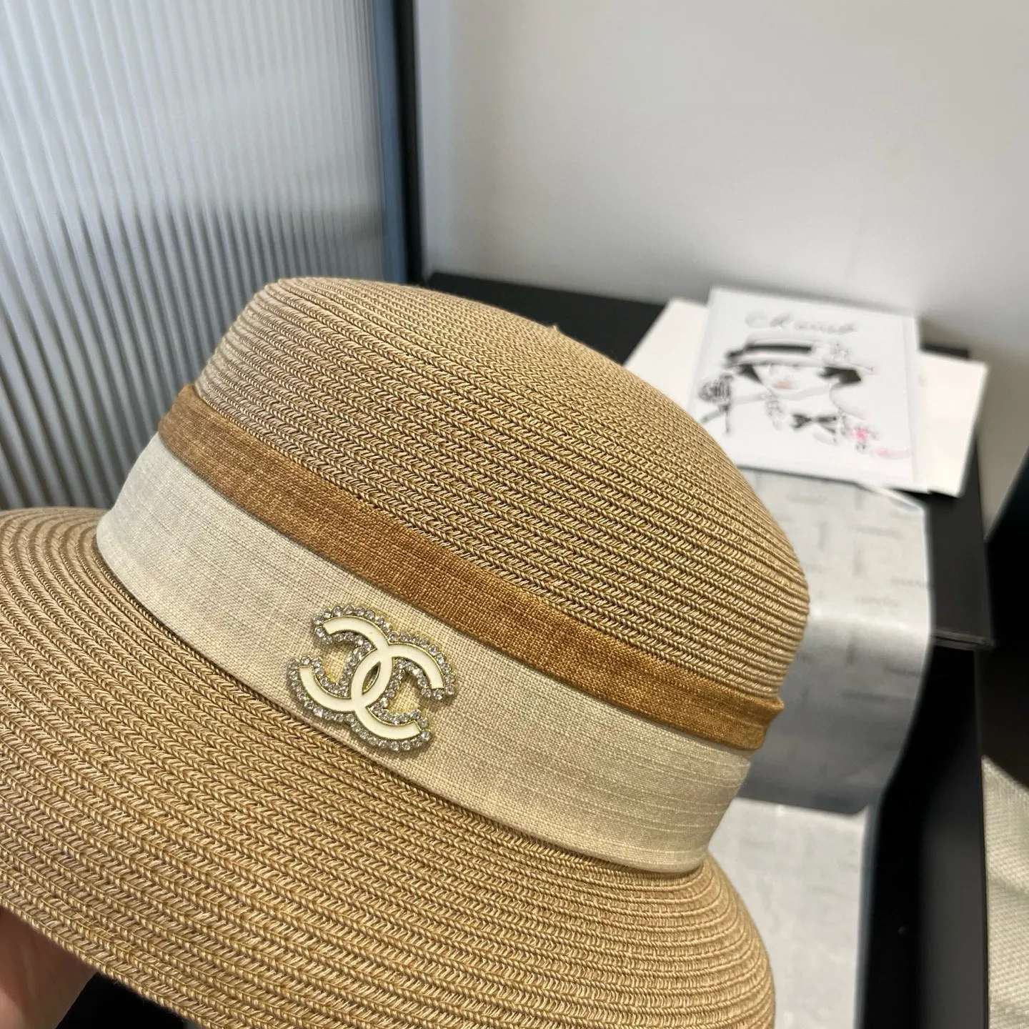 💰160¥ Chanel lantern hat, made of PP straw, celebrity style, head circumference 57cm
