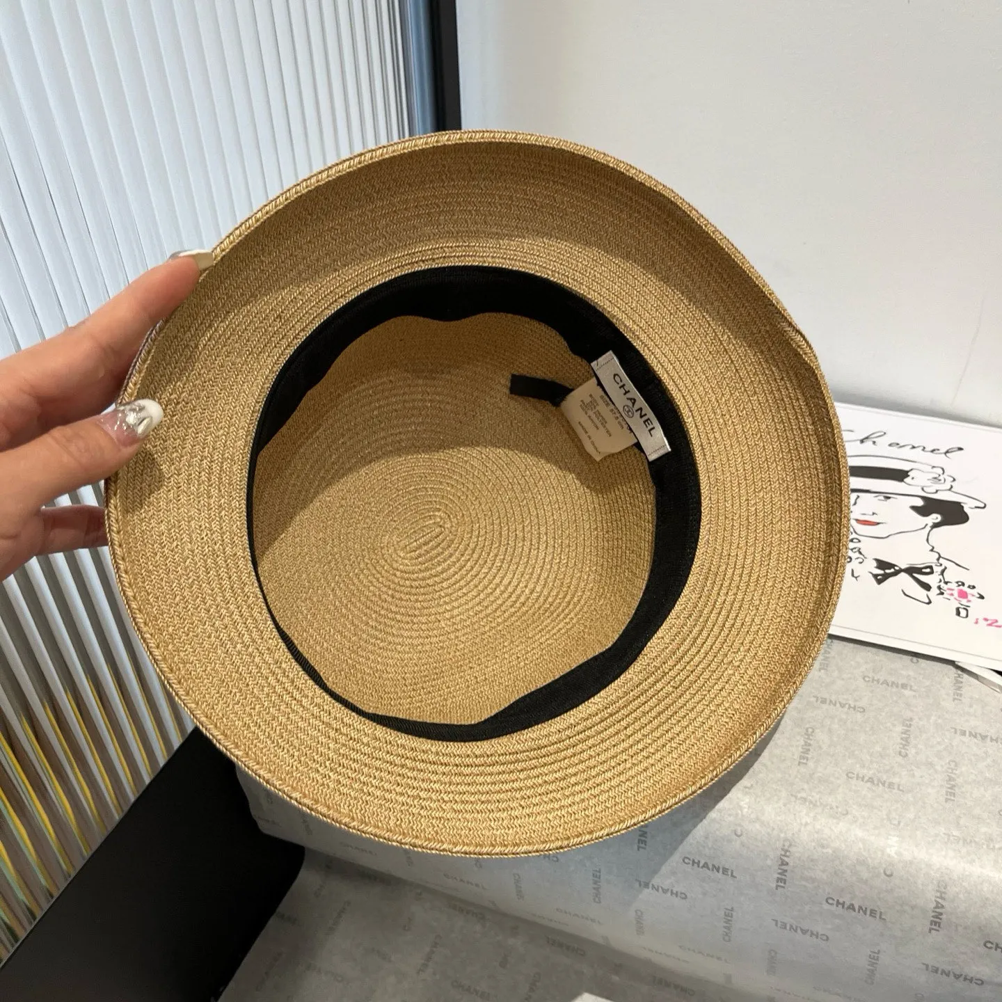 💰160¥ Chanel lantern hat, made of PP straw, celebrity style, head circumference 57cm