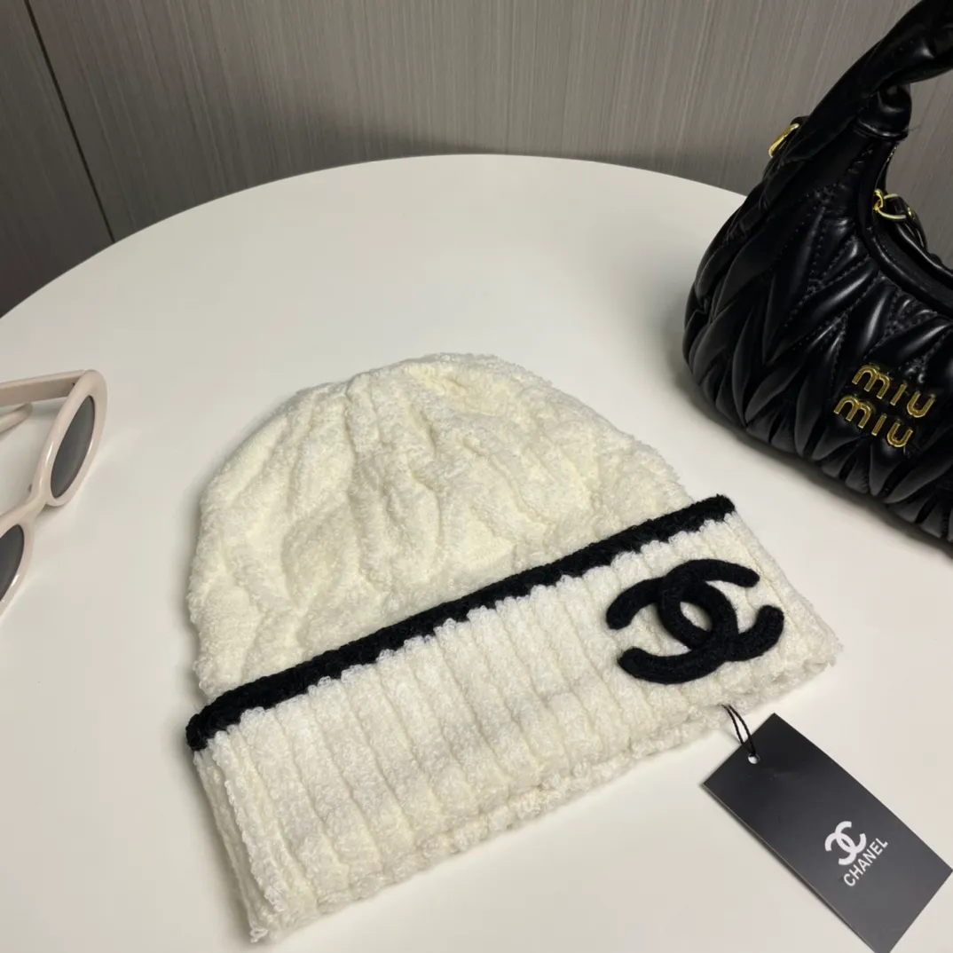 P76 Chanel official website quality Chanel autumn and winter woolen hat recommended by Internet celebrity fashion bloggers, Xiaohongshu's popular style, super soft and comfortable knitted hat with excellent elasticity!