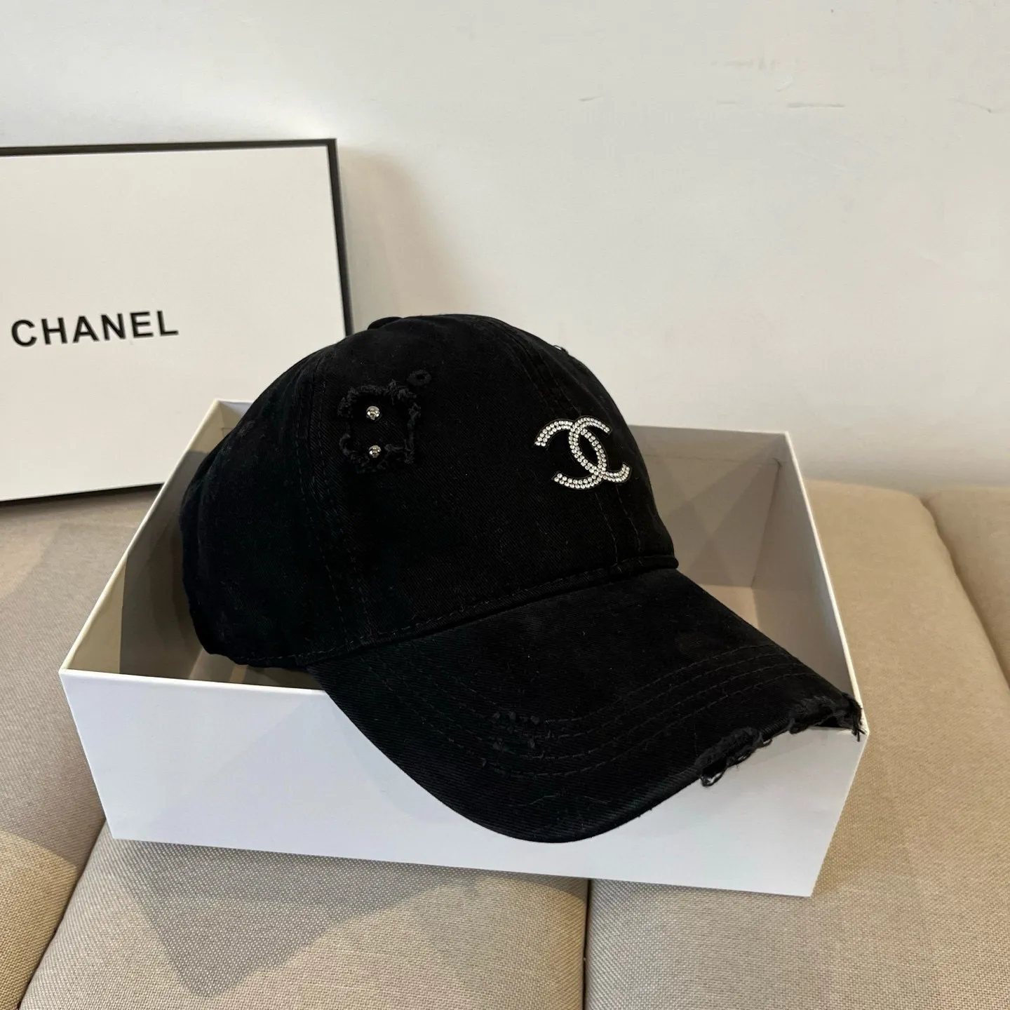 P60 CHANEL Chanel 2025 new small fragrance big-name baseball cap, counter classic style, unisex, head circumference 57, four colors available