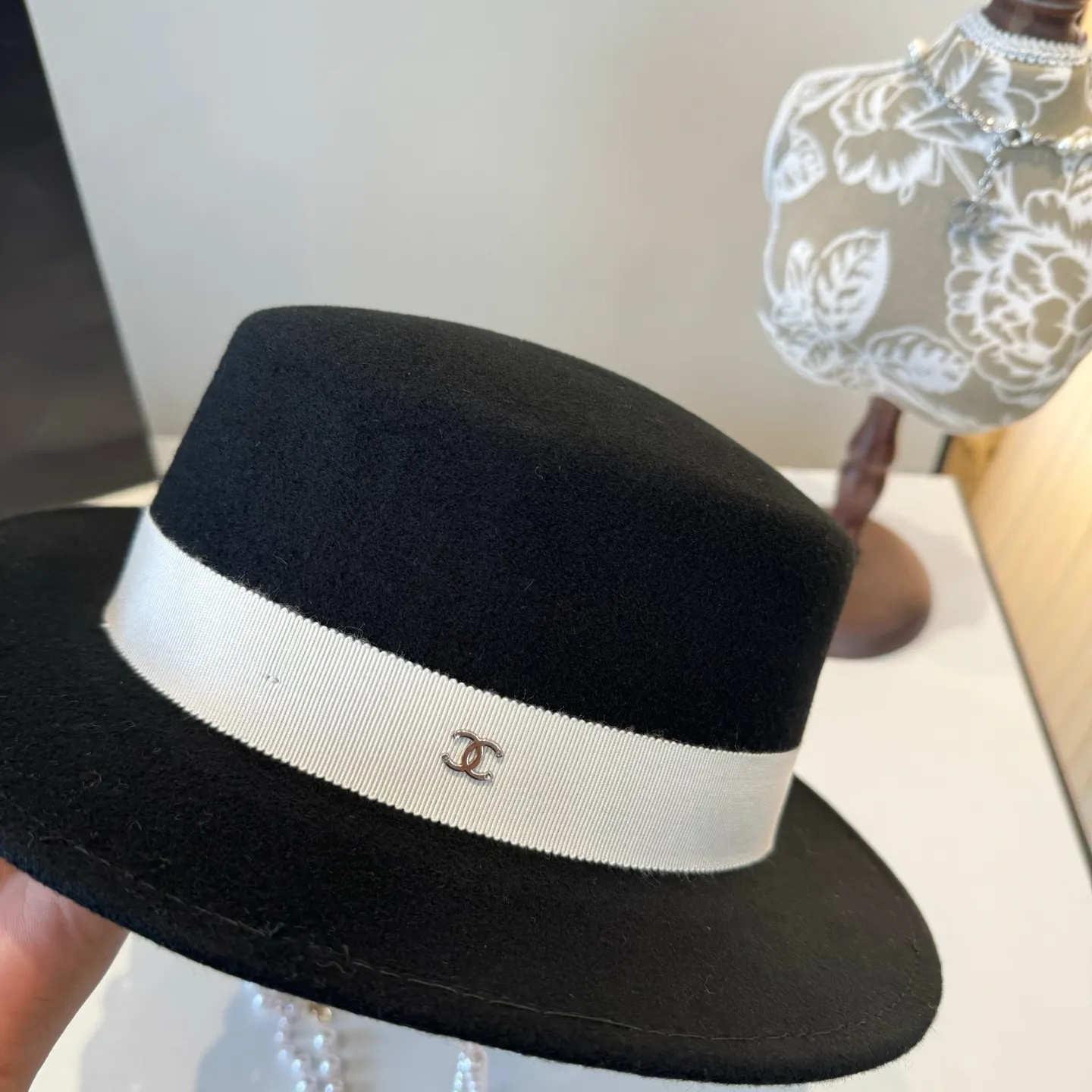 💰200¥ Chanel new wool top hat official model, flat top hat, 100% wool fabric 🦙%, head circumference 57cm