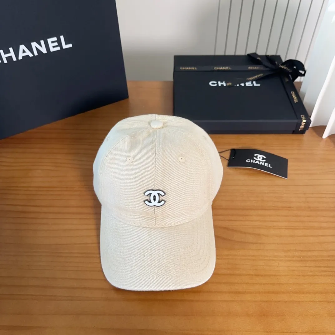 💰60 Chanel CHANEL new hard-top baseball cap, Xiaoxiang logo is classic and simple, fashionable and casual design, popular new product