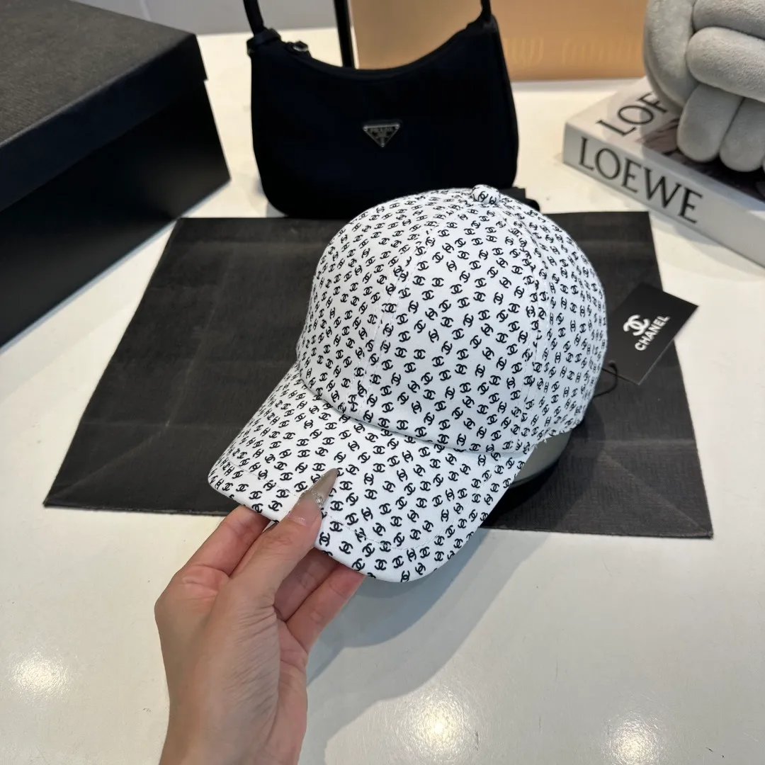 P56 CHANEL new baseball cap, Xiaoxiang classic and simple, fashionable and casual design, popular new product