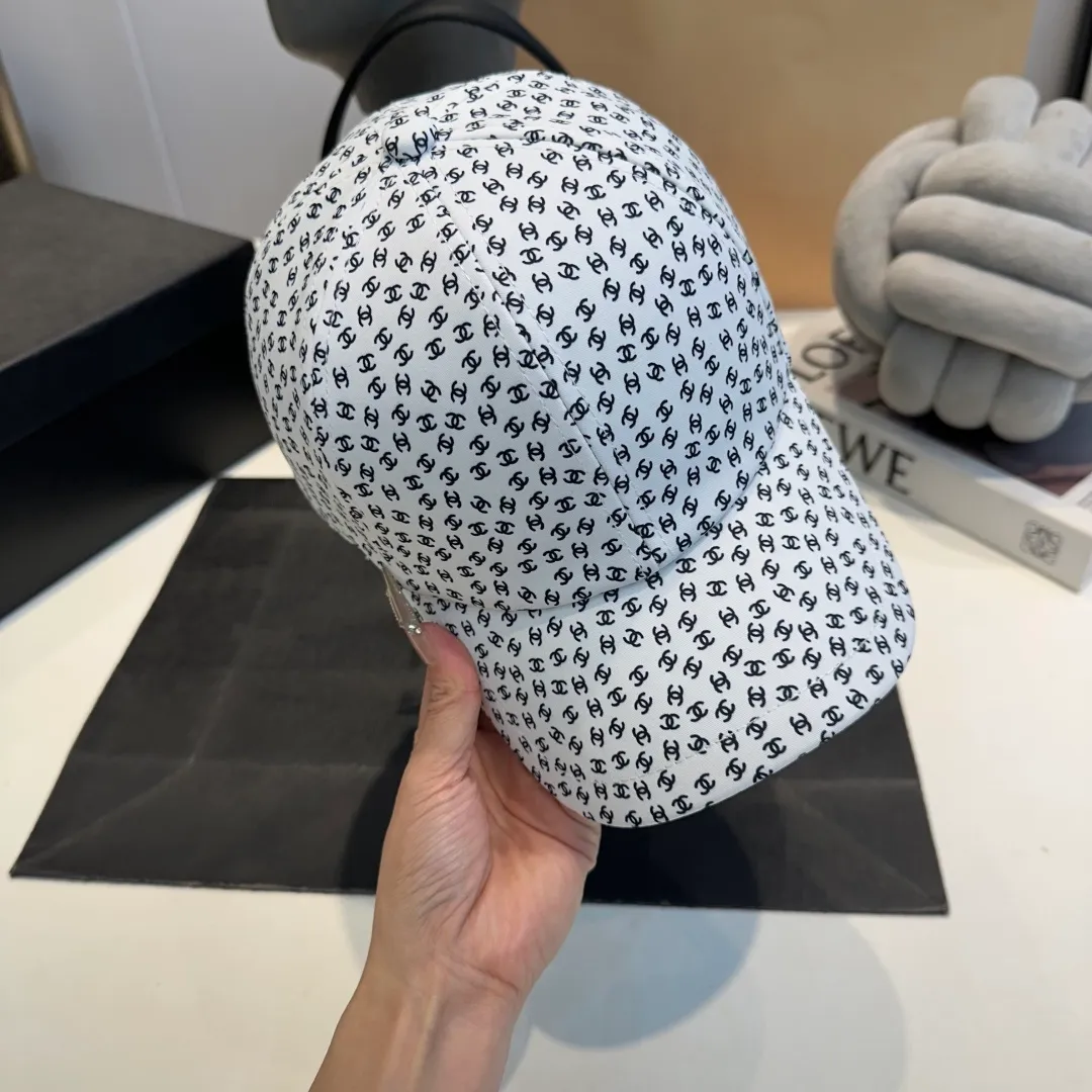 P56 CHANEL new baseball cap, Xiaoxiang classic and simple, fashionable and casual design, popular new product