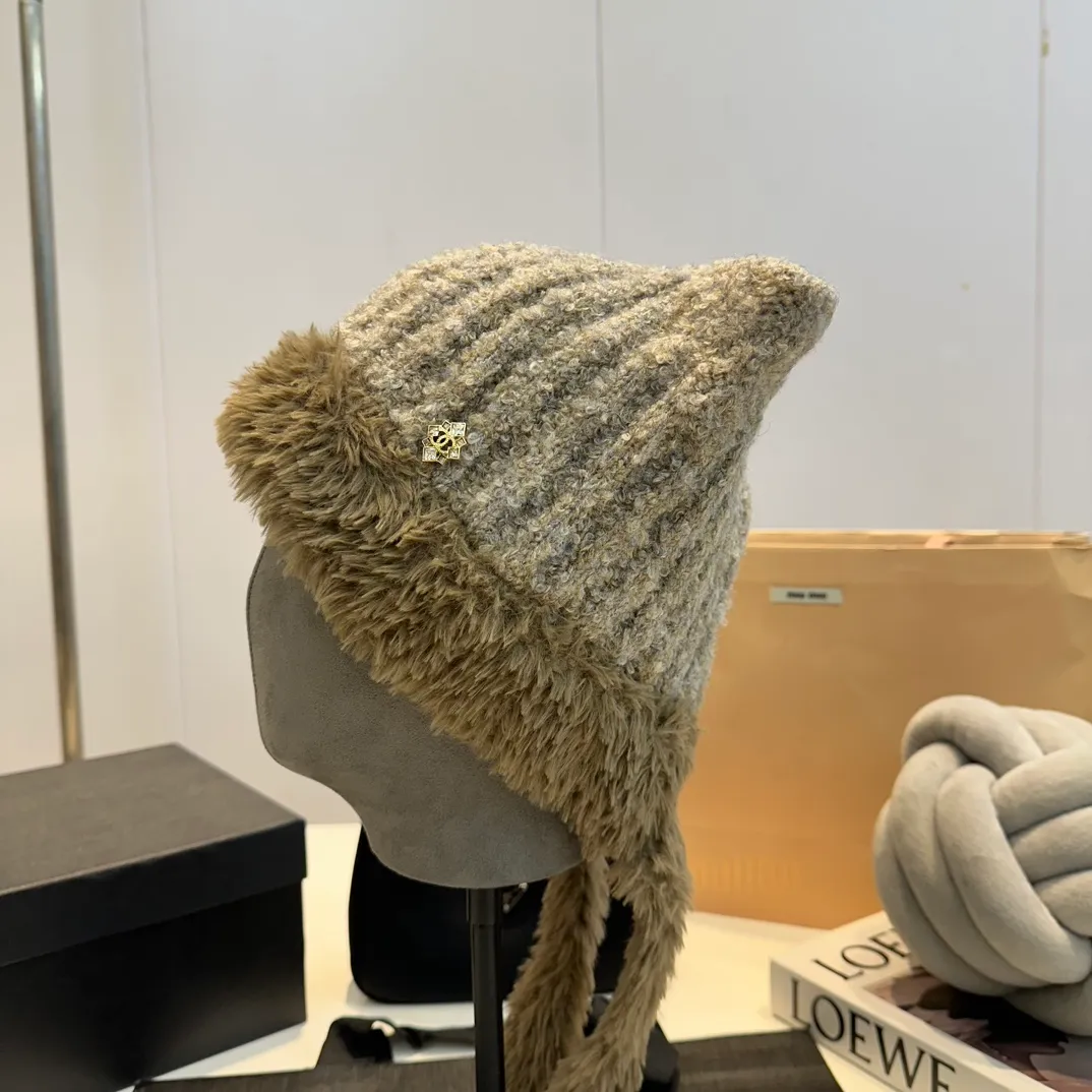 P60 CHANEL Chanel Cat Ears Wool Hat Women's Autumn and Winter Warm Ear Protection Knitted Hat Japanese Cute Pullover Hat 2024 New Cold Hat