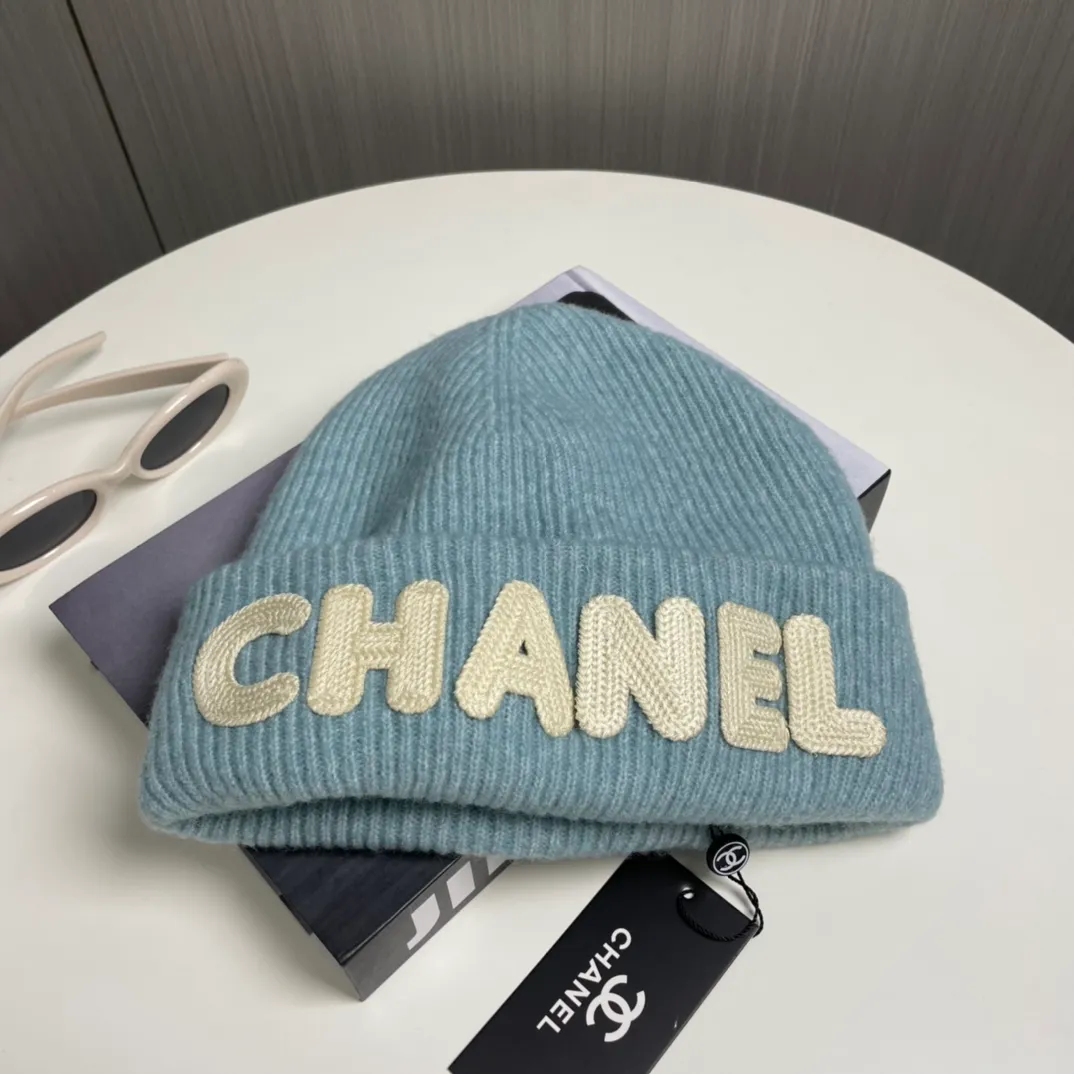 P66 comes with dust bag 🌺 [CHANEL] New wool knitted hat, Xiaohongshu, recommended by major Internet celebrities! Thicker and warmer, fashionable and popular🌸First-class texture, the best brand for keeping warm in autumn and winter, order now, limited quantity available