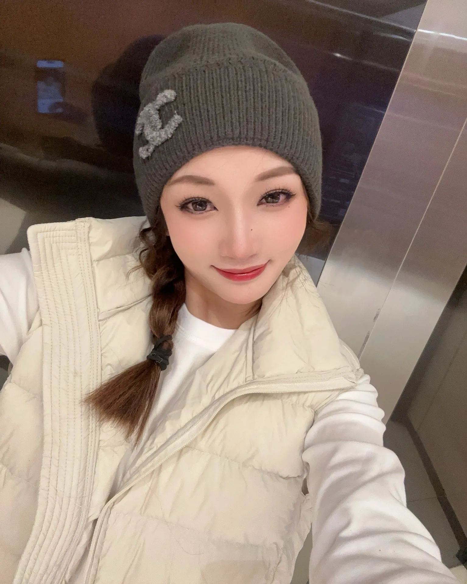 p66💰CHANEL CHANEL, the popular knitted hat from the official website! Xiaohongshu’s new product is released, it’s so 🉑️, high-elastic fabric, classic colors, same style for men and women.