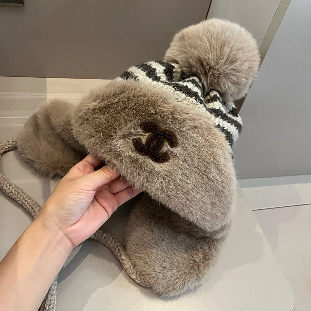 💰120¥ Chanel new ear protection hat, thickened and warm