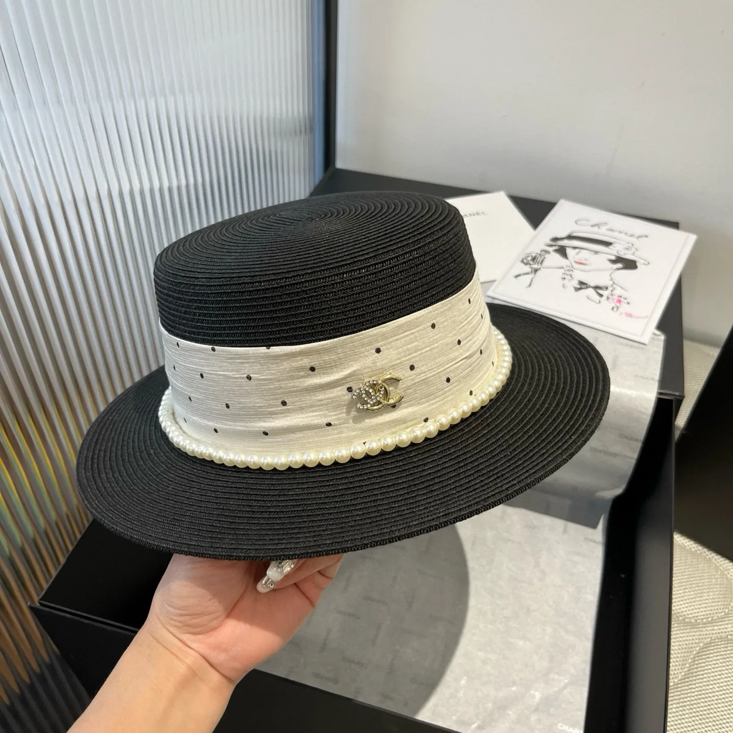 💰160¥ Chanel new flat top hat, Taiwan PP straw, head circumference 57cm