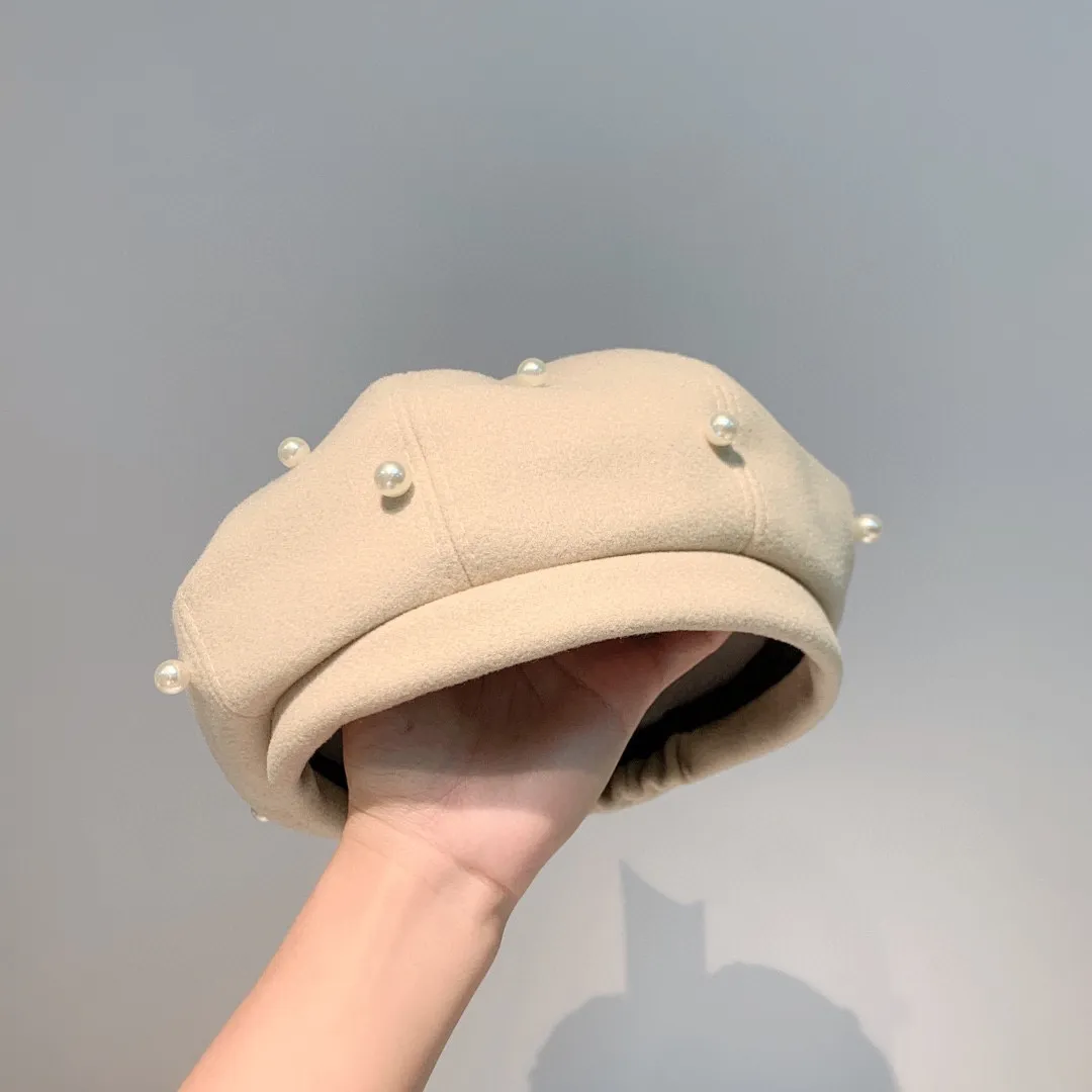 Running amount 80¥ Chanel Chanel pearl beret, 2021 autumn and winter new wool fabric octagonal hat, super cute bow🎀, black, khaki, beige and white three colors