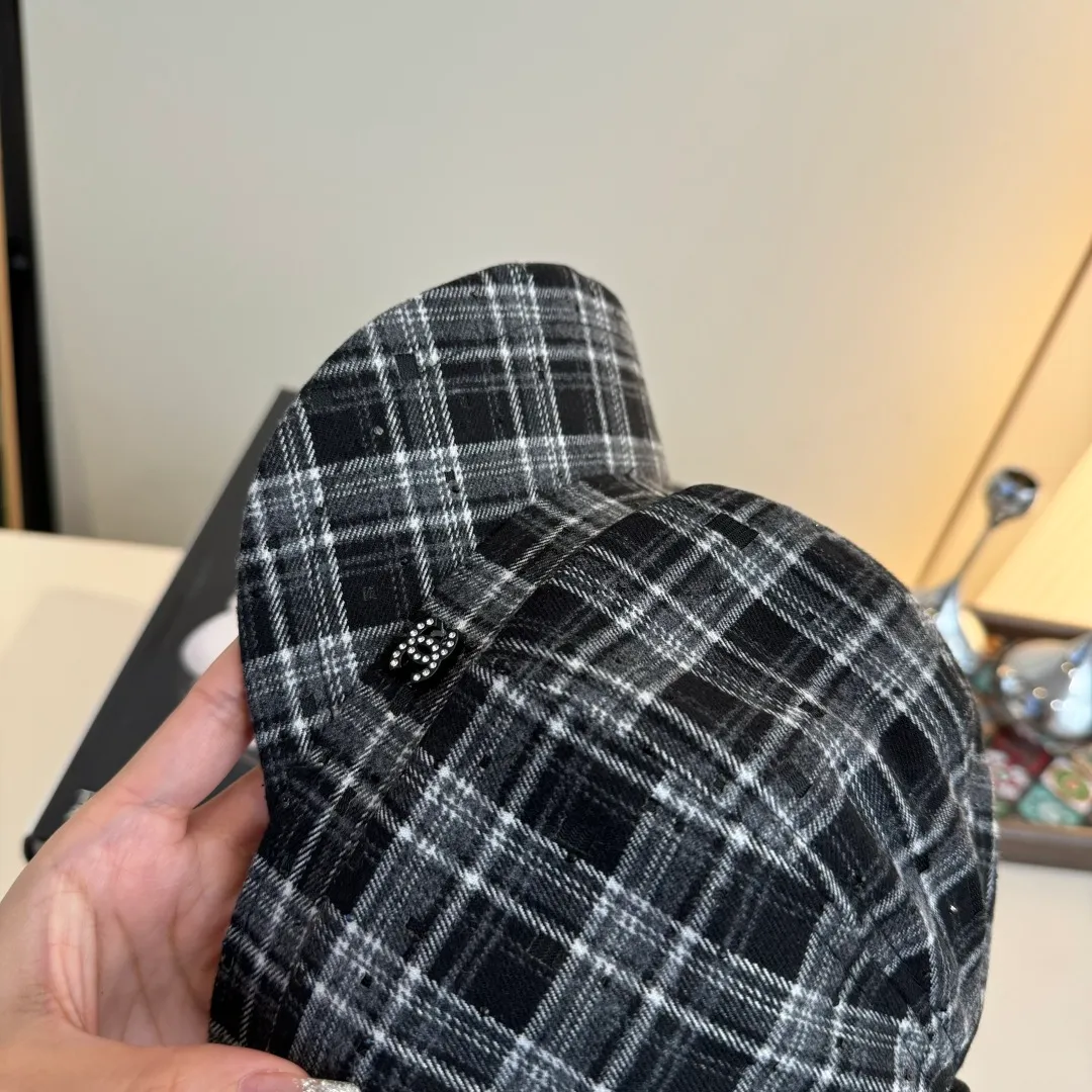🉐160¥ Chanel new duck bill painter's hat, unisex,