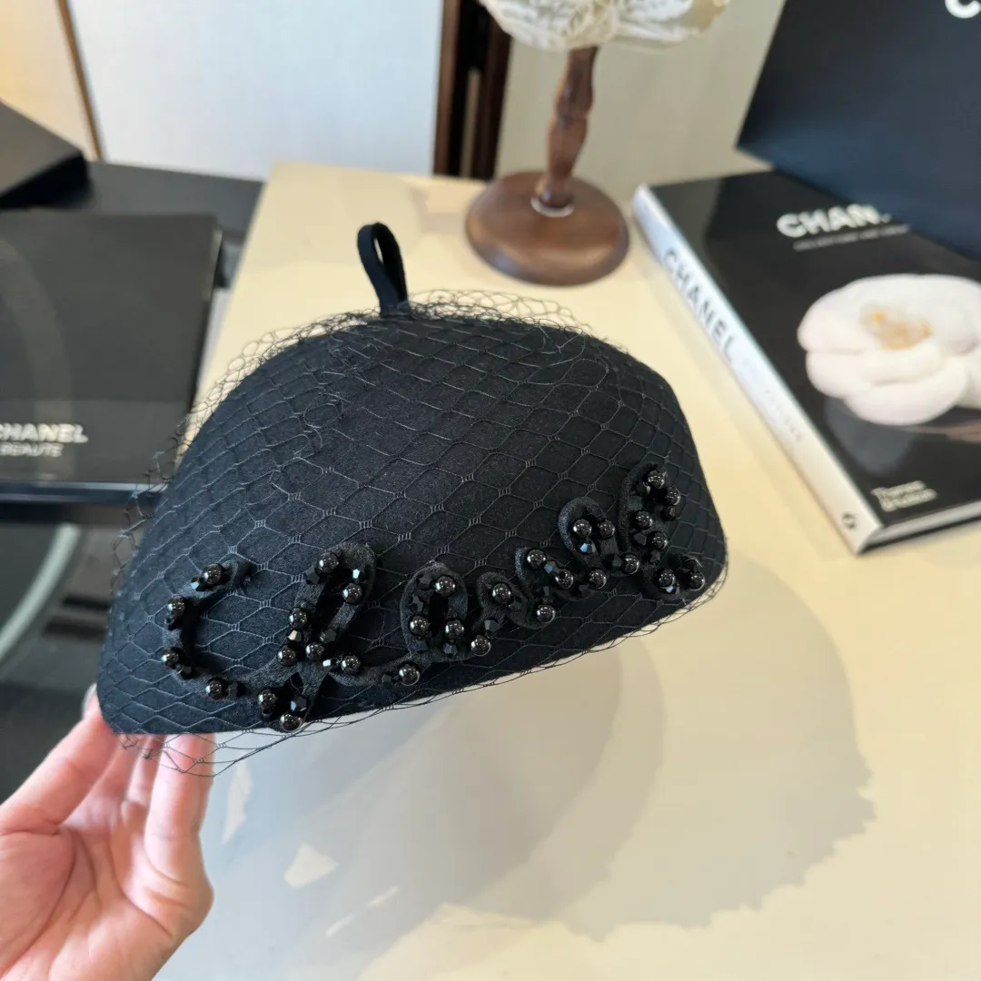 💰180¥ Chanel beret, customized with small fragrance style high-end fabrics, head circumference 57cm