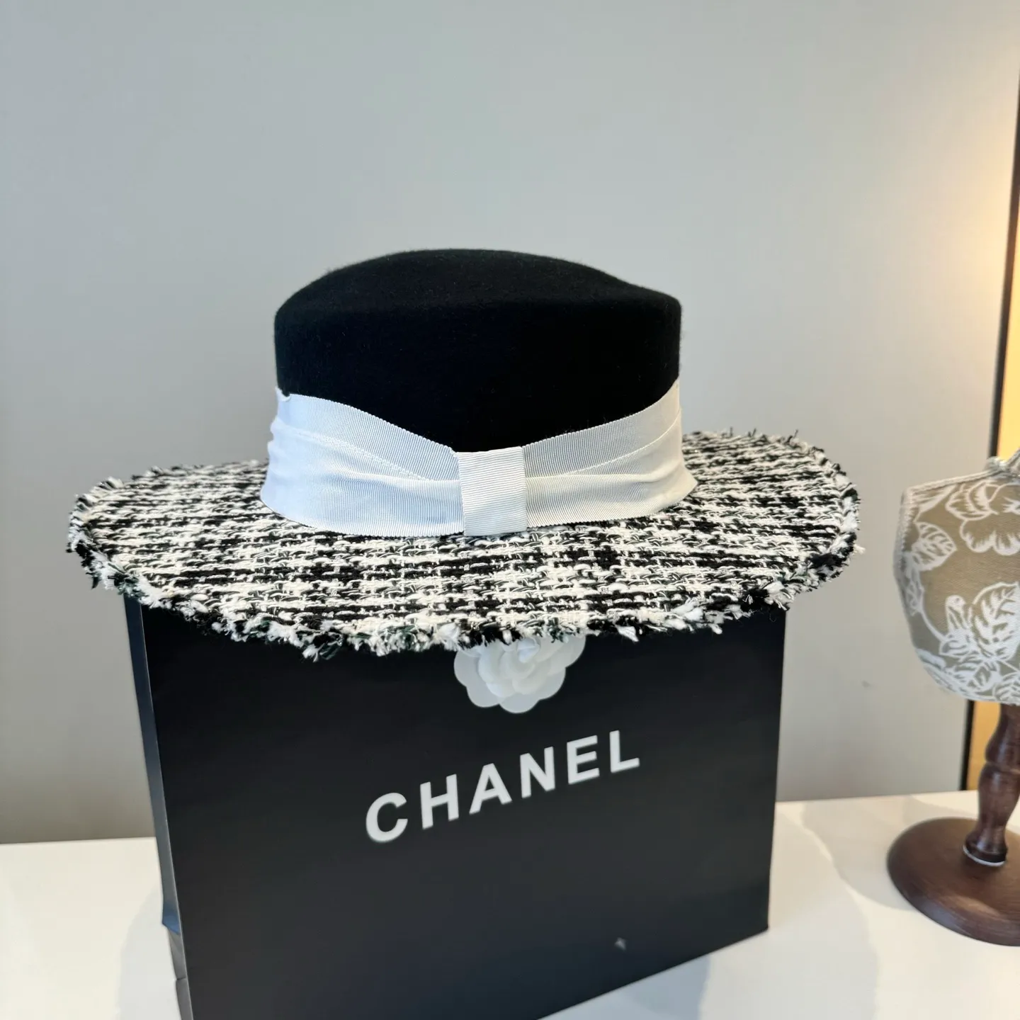 💰190¥ Chanel Chanel classic lady style flat top hat, head circumference 57cm
