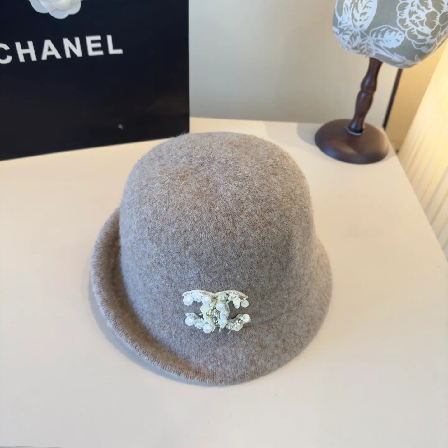 💰120¥ Chanel's new wool curled basin hat, irregular cut design, head circumference 57cm