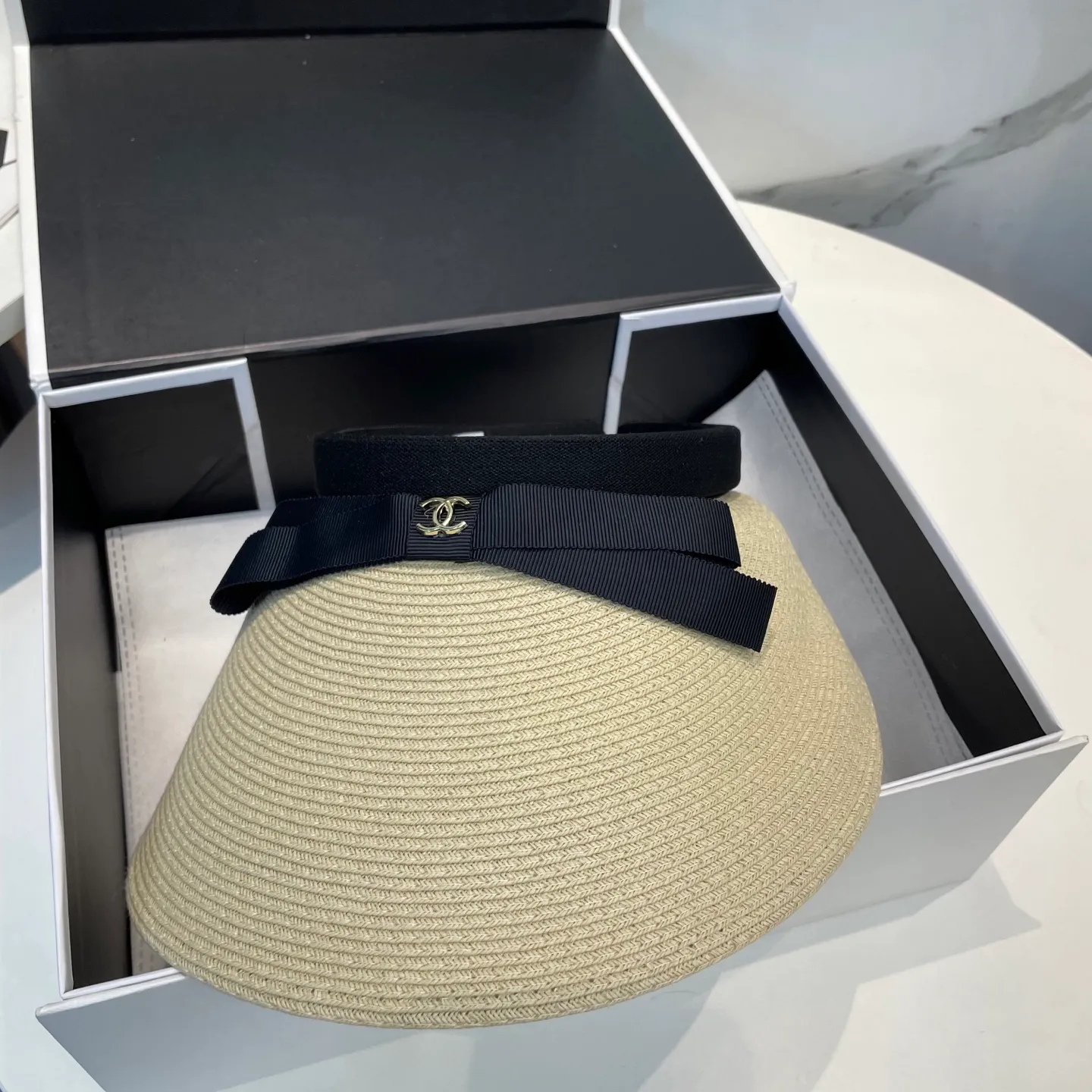 P80 Chanel empty top hat, advanced customization, lady style, attention to detail, sun protection and UV protection in summer, a must-have for travel, versatile and good-looking