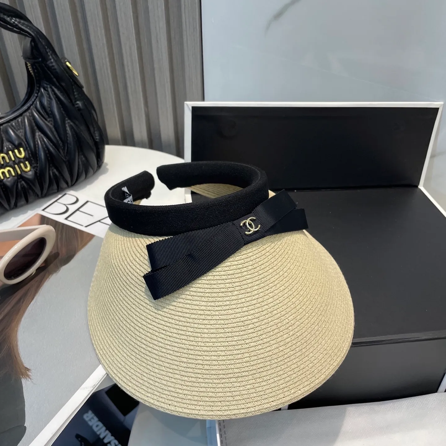 P80 Chanel empty top hat, advanced customization, lady style, attention to detail, sun protection and UV protection in summer, a must-have for travel, versatile and good-looking