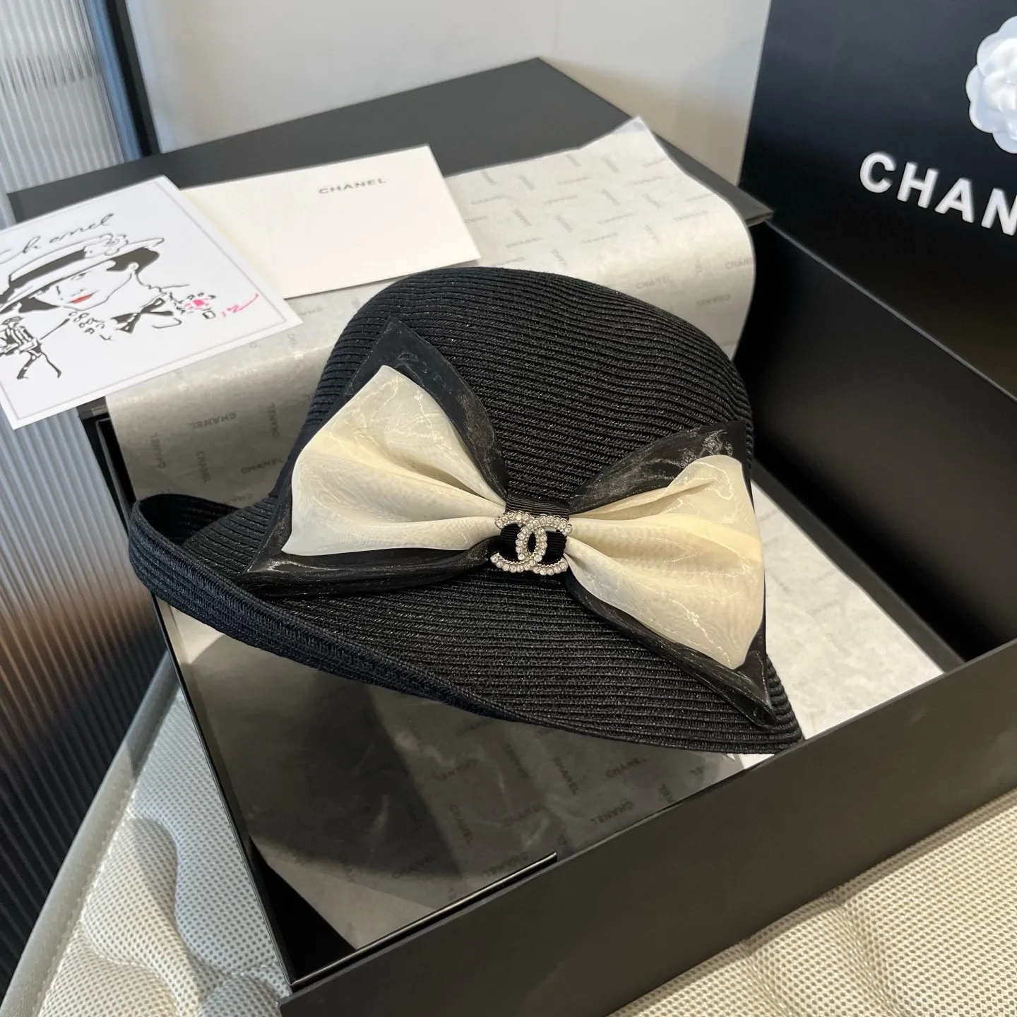 💰140¥ Chanel curled straw hat, head circumference 57cm