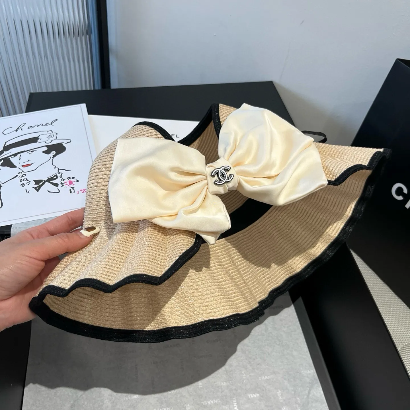 💰160¥ Chanel wavy edge empty top straw hat, head circumference 57cm