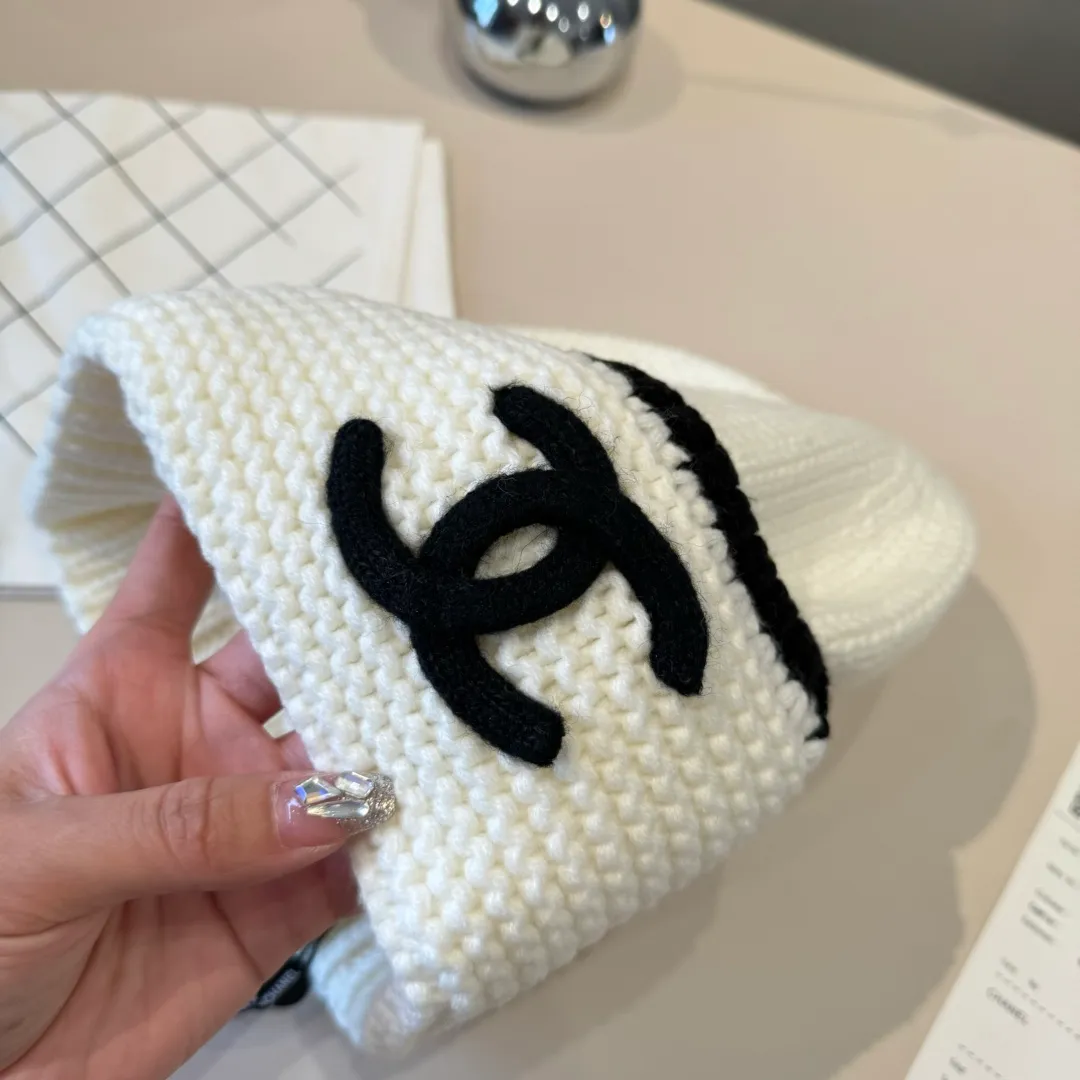 💰70¥ Chanel knitted beanie