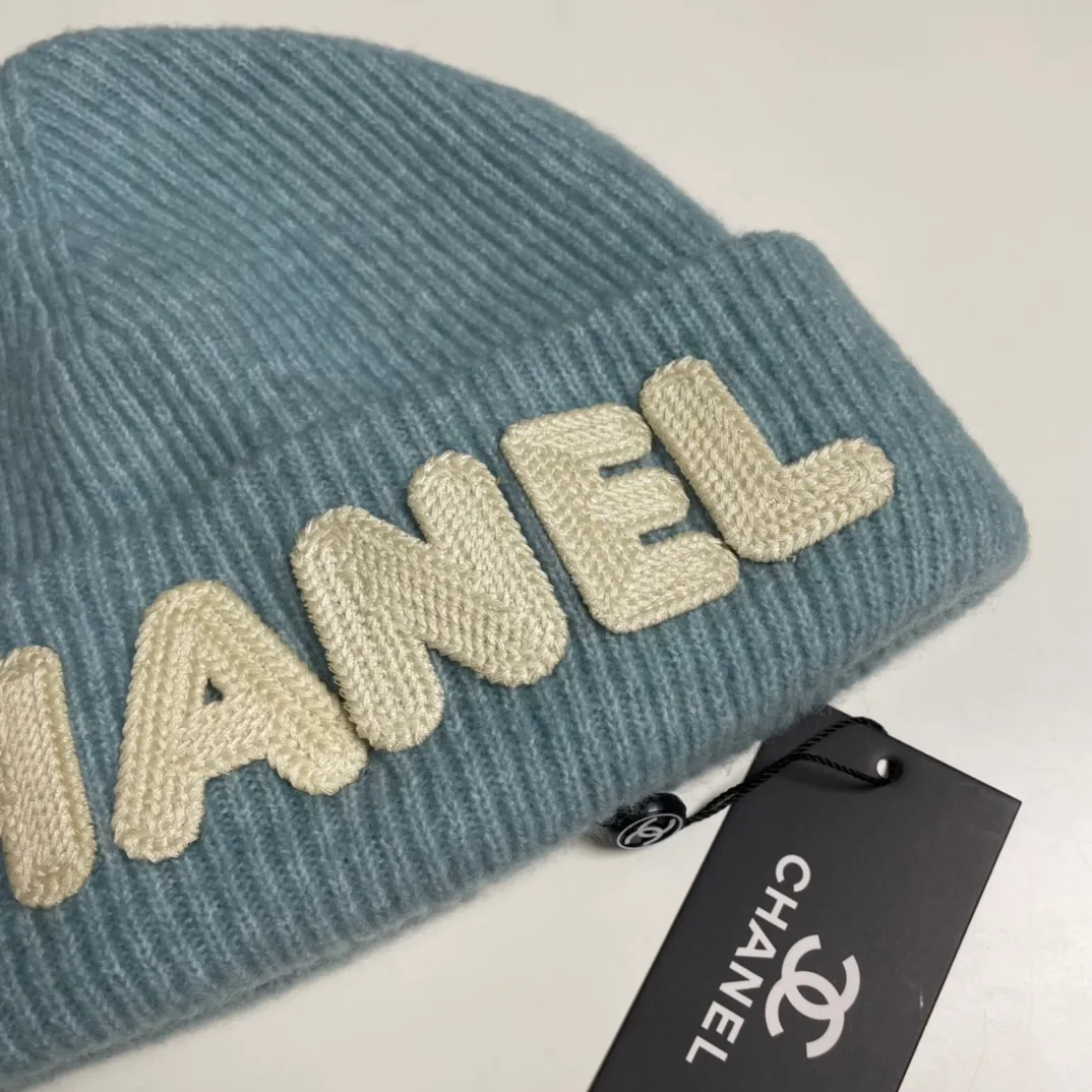P66 comes with dust bag 🌺 [CHANEL] New wool knitted hat, Xiaohongshu, recommended by major Internet celebrities! Thicker and warmer, fashionable and popular🌸First-class texture, the best brand for keeping warm in autumn and winter, order now, limited quantity available
