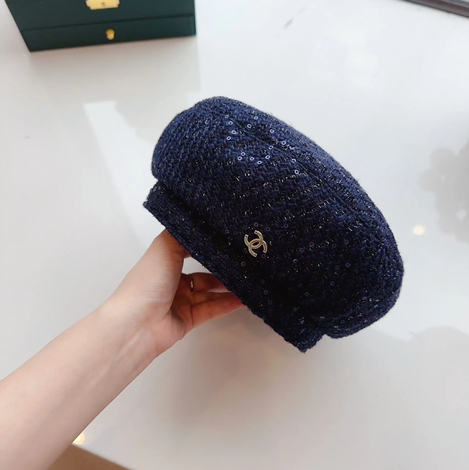 P70 CHANEL Chanel 23 autumn and winter woolen beret imported
