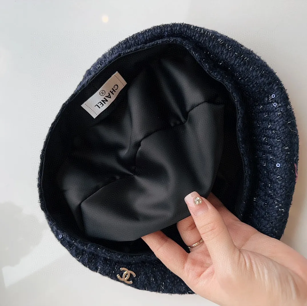 P70 CHANEL Chanel 23 autumn and winter woolen beret imported