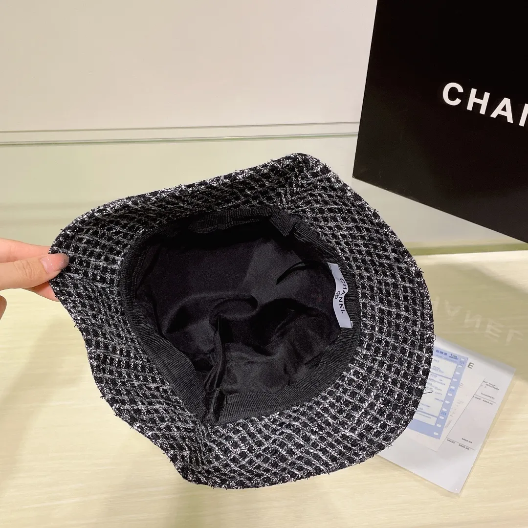 P64💛 Comes with dust bag. [Chanel’s new 2023 autumn and winter simple ladylike style fisherman hat, new model shipped, big-name models are super easy to match, hurry up and get it!