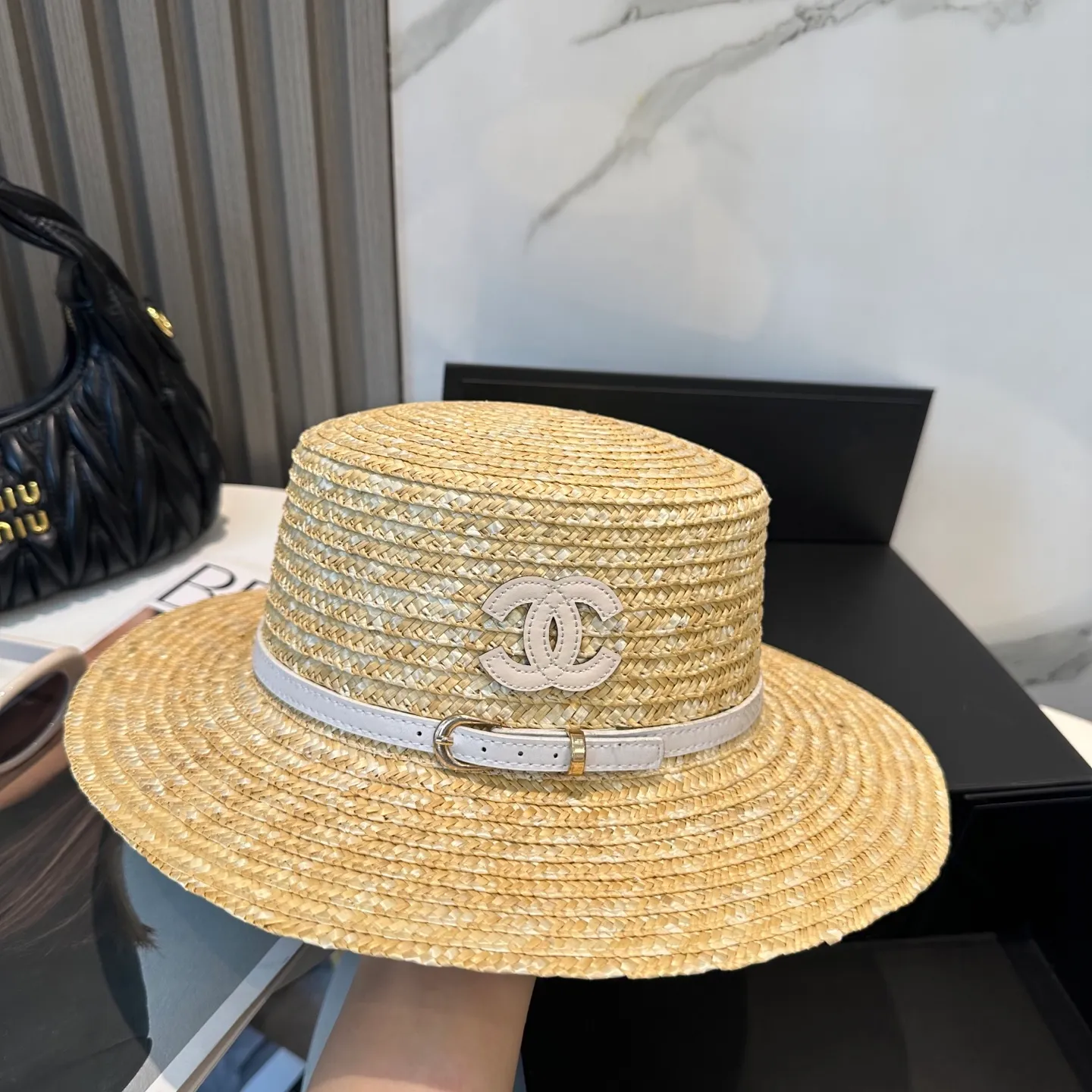 P90 Chanel 2025 new flat-top straw hat, advanced customization, lady style, attention to detail, sun protection and UV protection in summer, a must-have for travel, versatile and good-looking