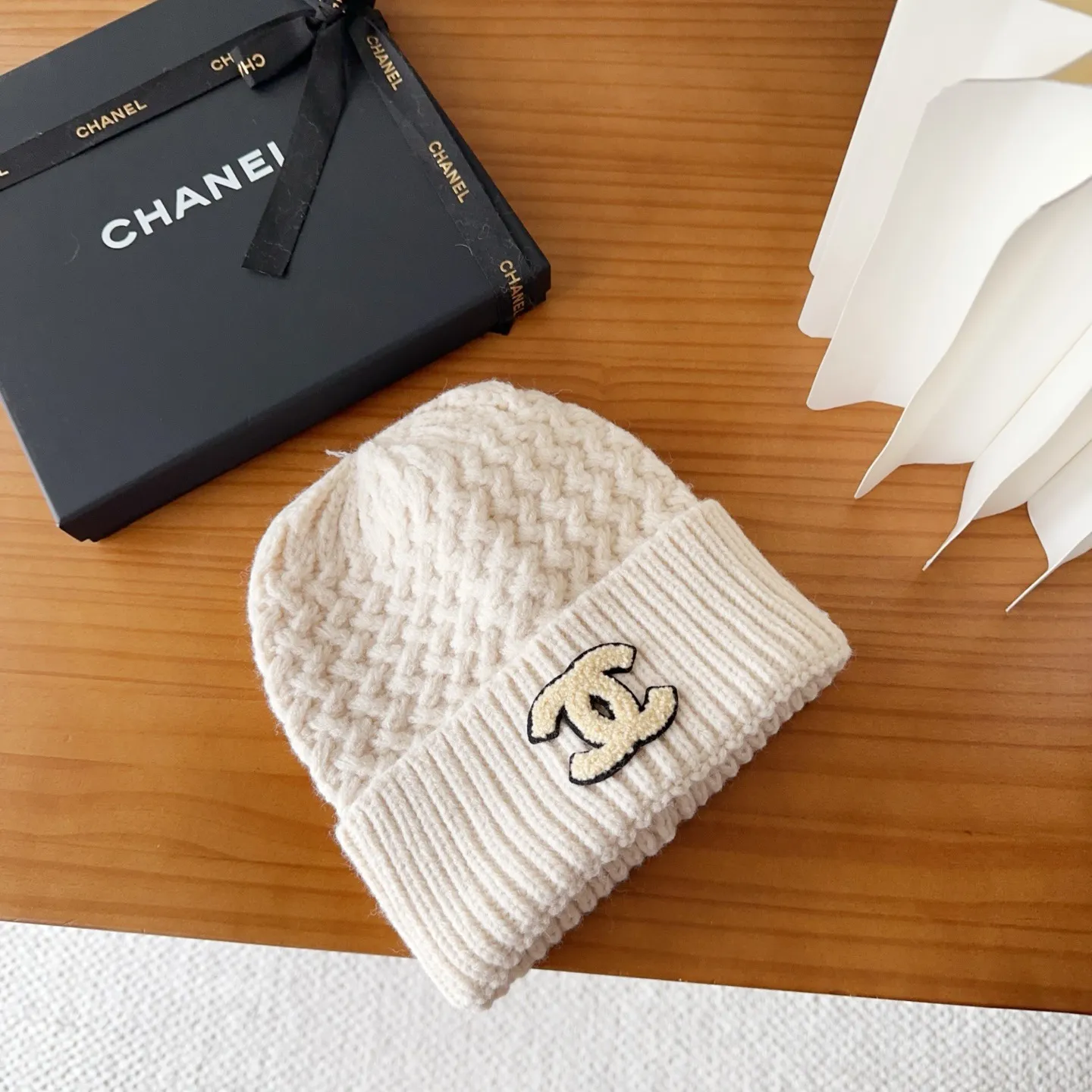 💰50 Chanel official website releases CHANEL small and popular knitted hat! Xiaohongshu’s new product is released, it’s so 🉑️, high-elastic fabric, classic colors, same style for men and women.