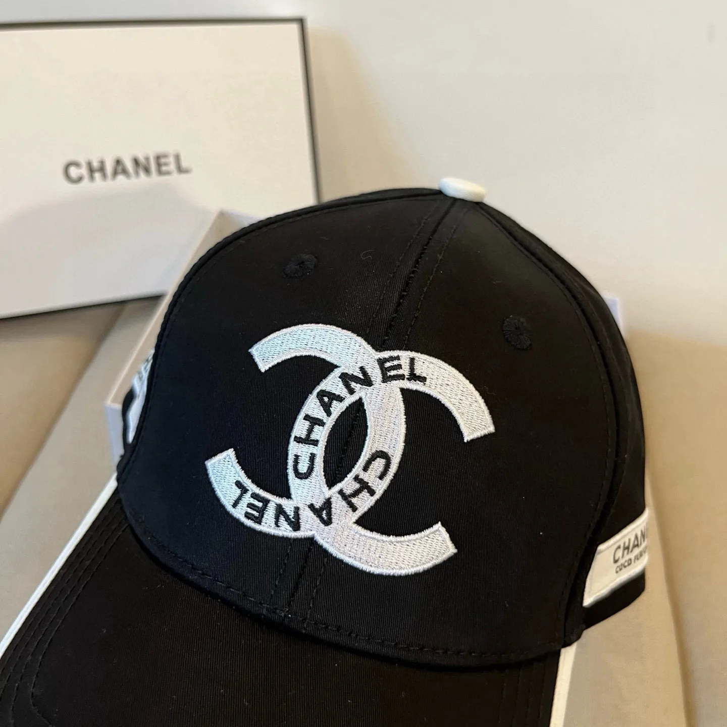 P60 CHANEL new baseball cap, Xiaoxiang classic and simple, fashionable and casual design, popular new product