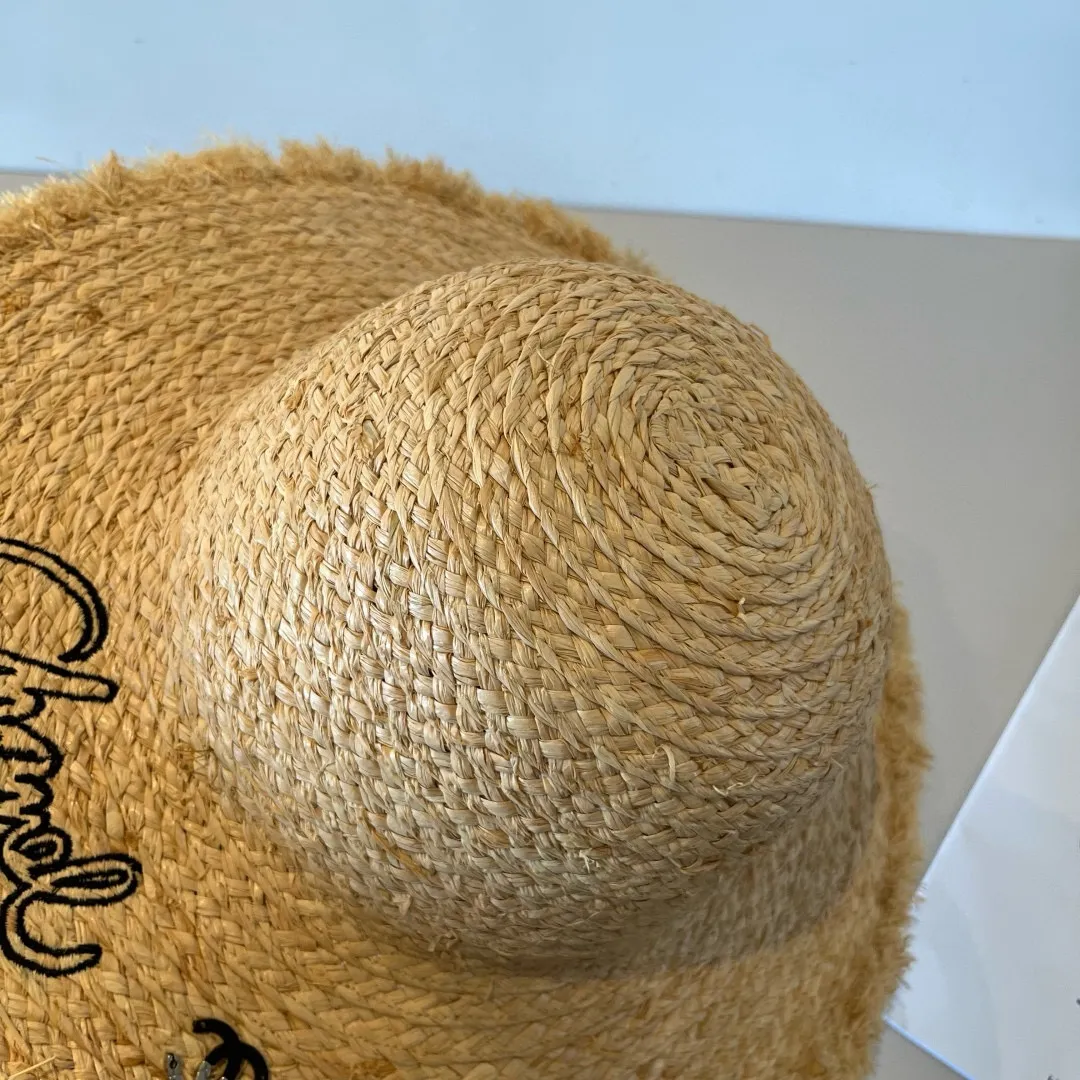 💰150¥ Chanel raffia straw hat, beach big-brimmed hat, head circumference 57cm