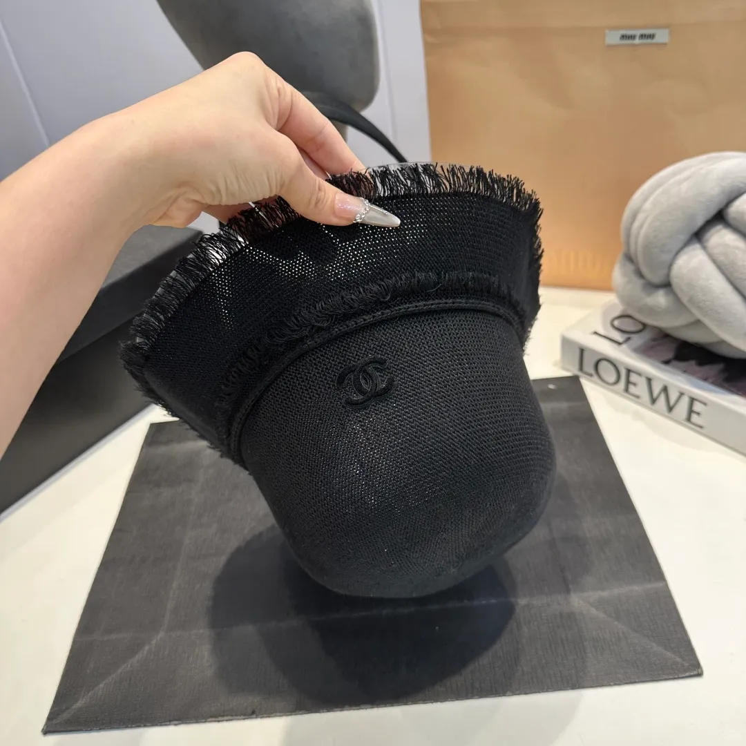 P80 Chanel handhook straw hat, sunshade straw hat, foldable, head circumference 57cm
