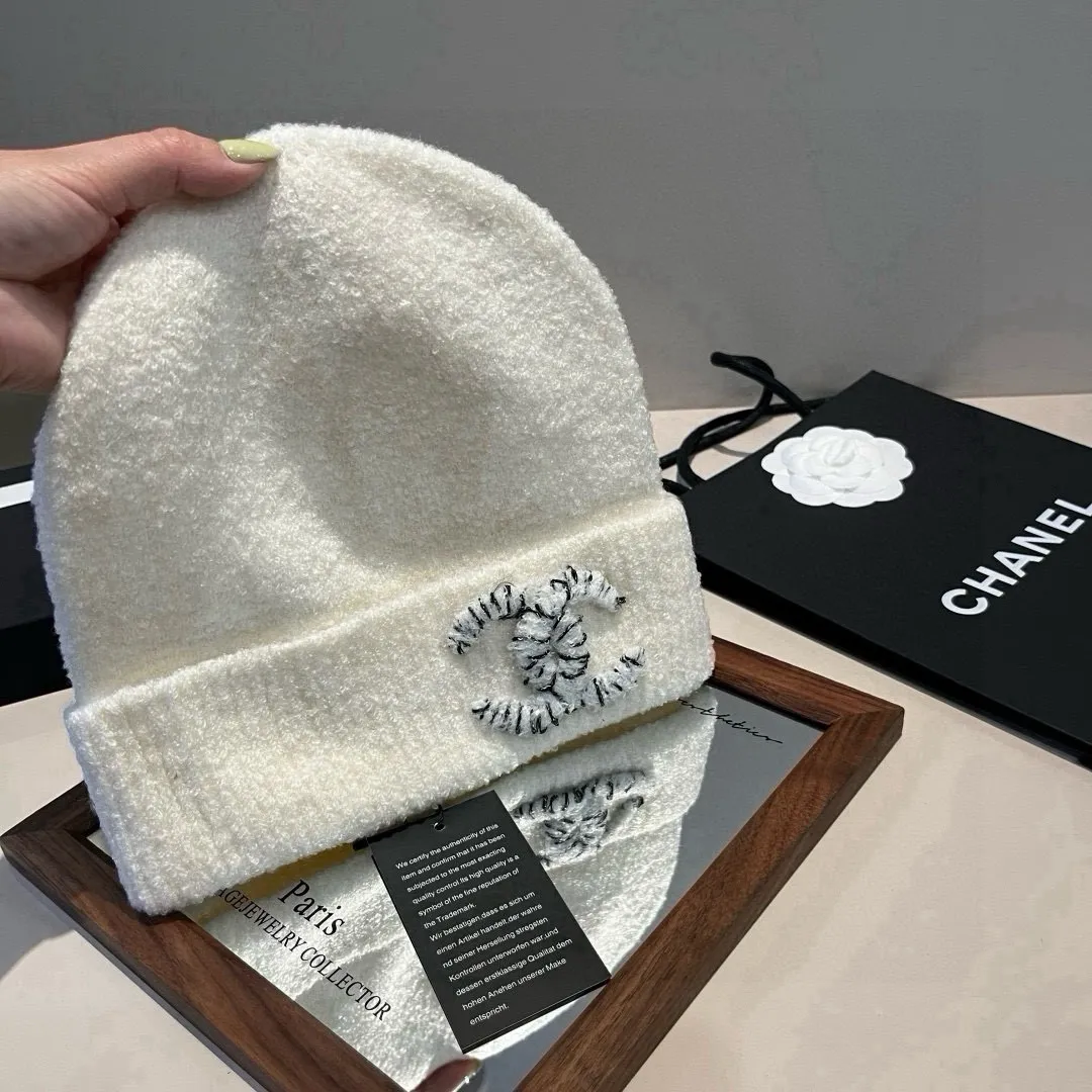 💰64¥ Chanel knitted beanie