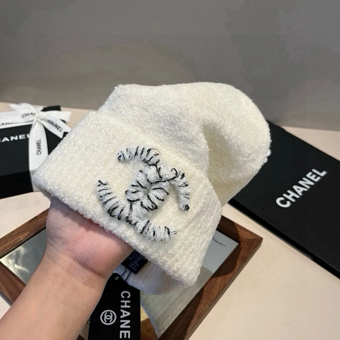 💰64¥ Chanel knitted beanie