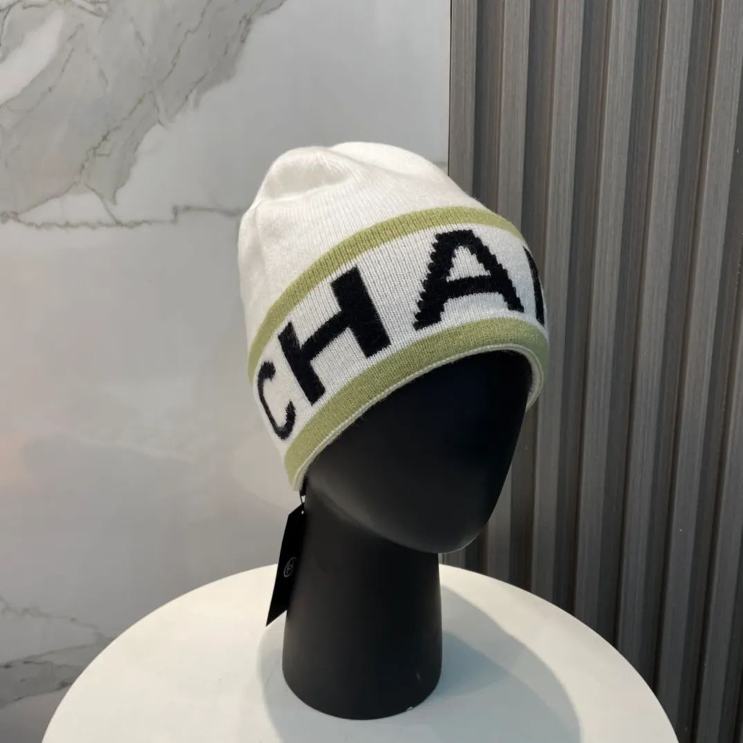 P60 comes with dust bag 🌺 [CHANEL] New wool knitted hat, Xiaohongshu, recommended by major Internet celebrities! Thicker and warmer, fashionable and popular🌸First-class texture, the best brand for keeping warm in autumn and winter, order now, limited quantity available