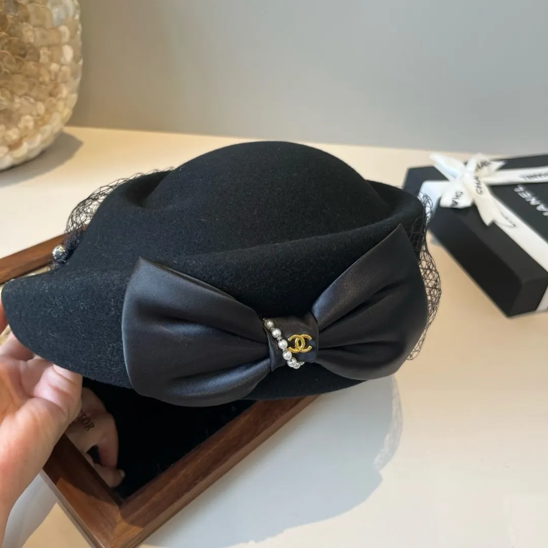 🉐240¥ Chanel new autumn and winter wool beret, 100% wool🦙%, head circumference 57cm