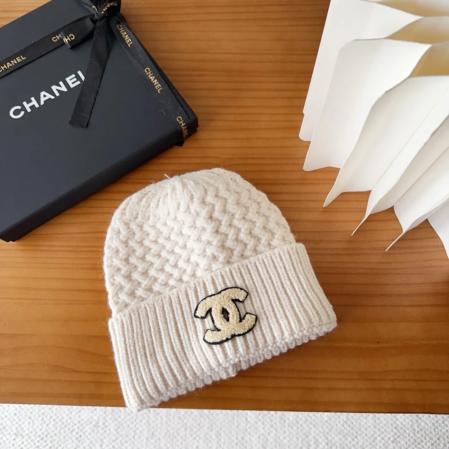 💰54 Chanel official website releases CHANEL small and popular knitted hat! Xiaohongshu’s new product is released, it’s so 🉑️, high-elastic fabric, classic colors, same style for men and women.