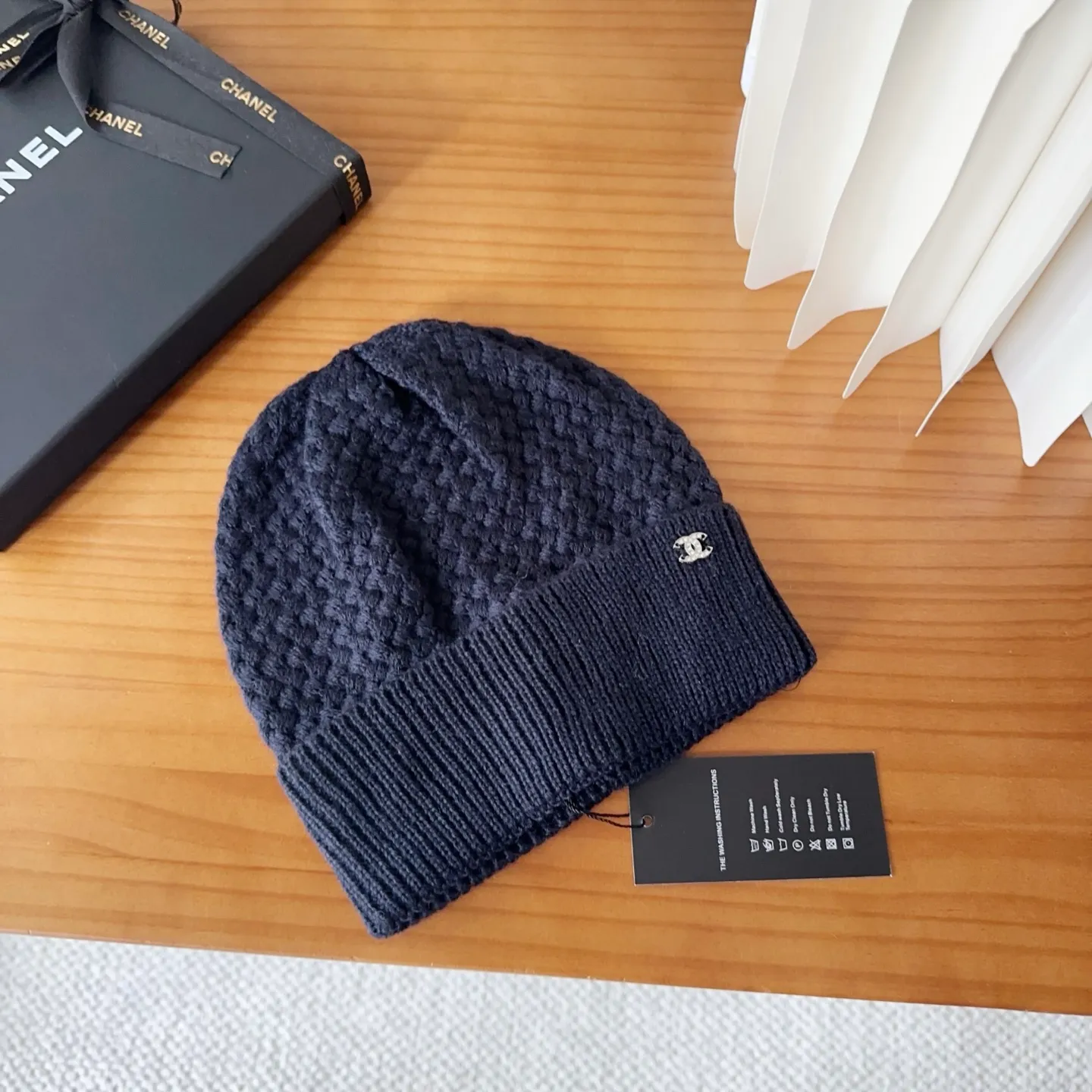 💰64 Chanel official website releases CHANEL small and popular knitted hat! Xiaohongshu’s new product is released, it’s so 🉑️, high-elastic fabric, classic colors, same style for men and women.