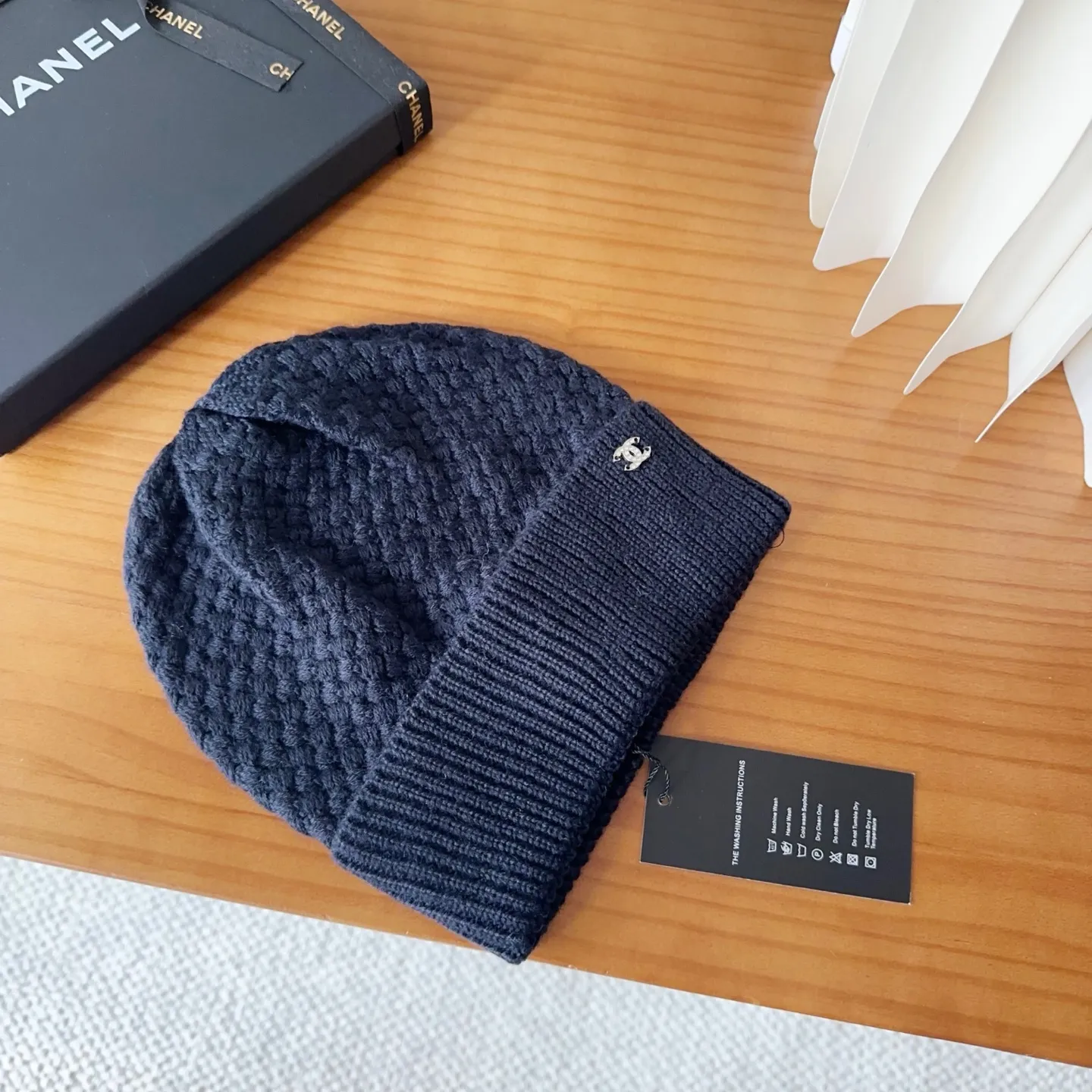 💰64 Chanel official website releases CHANEL small and popular knitted hat! Xiaohongshu’s new product is released, it’s so 🉑️, high-elastic fabric, classic colors, same style for men and women.
