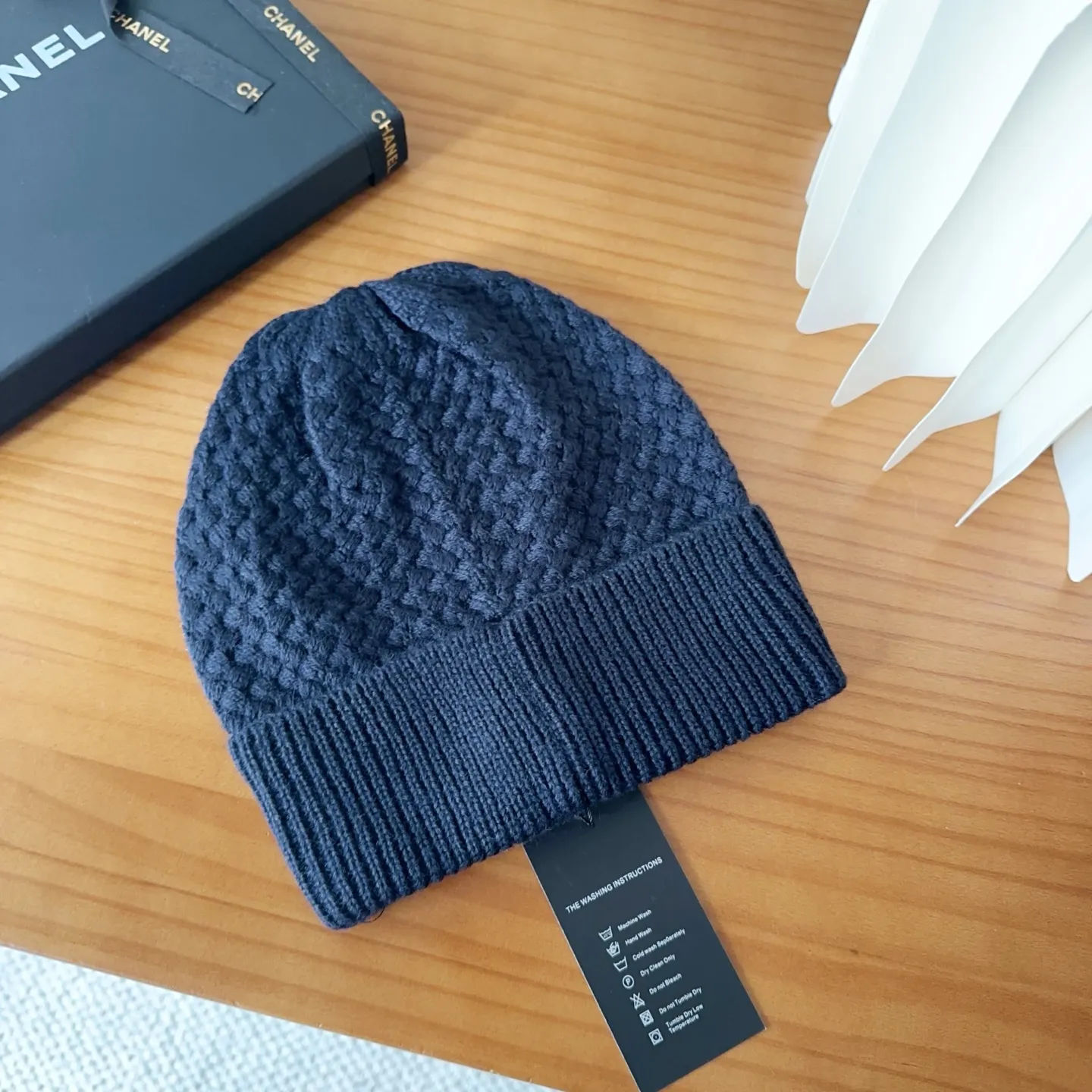 💰64 Chanel official website releases CHANEL small and popular knitted hat! Xiaohongshu’s new product is released, it’s so 🉑️, high-elastic fabric, classic colors, same style for men and women.