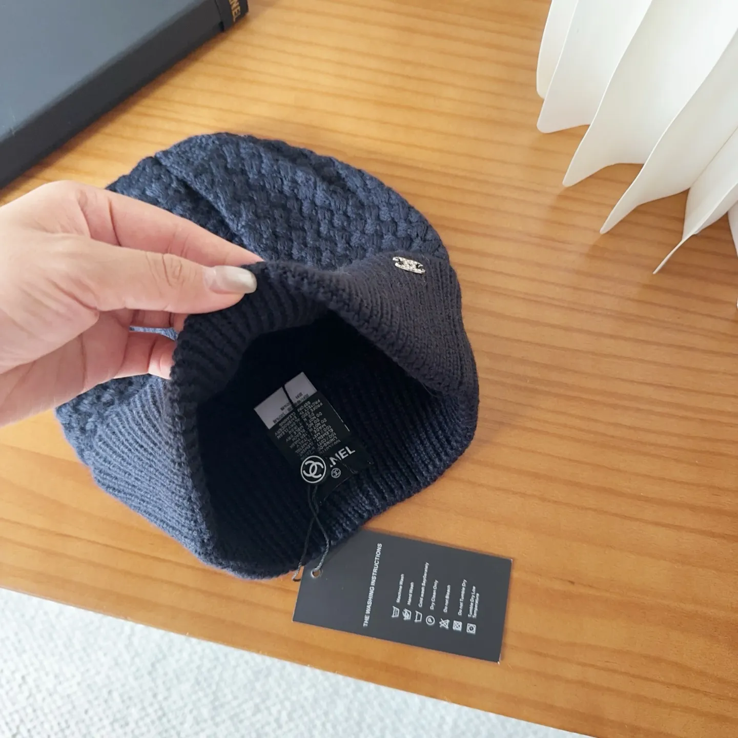 💰64 Chanel official website releases CHANEL small and popular knitted hat! Xiaohongshu’s new product is released, it’s so 🉑️, high-elastic fabric, classic colors, same style for men and women.