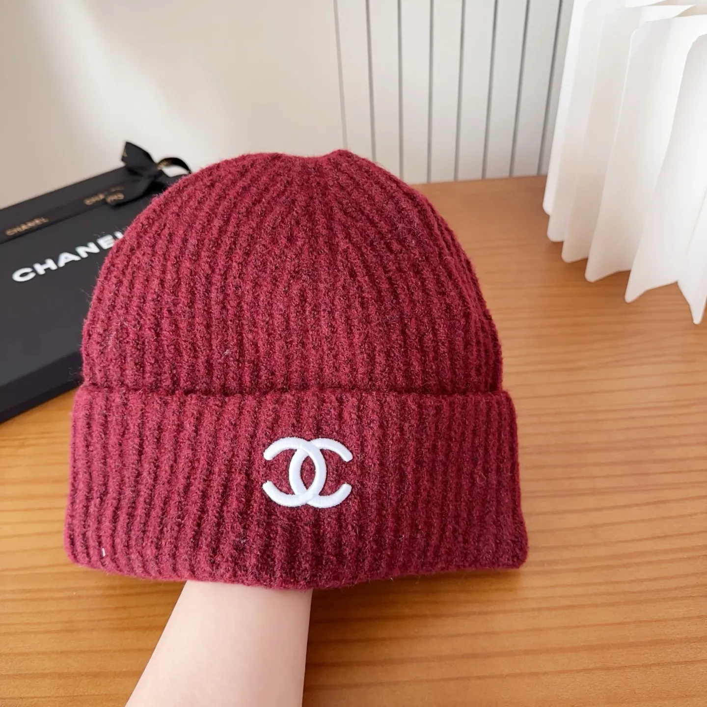 💰50 Chanel official website releases CHANEL small and popular knitted hat! Xiaohongshu’s new product is released, it’s so 🉑️, high-elastic fabric, classic colors, same style for men and women.